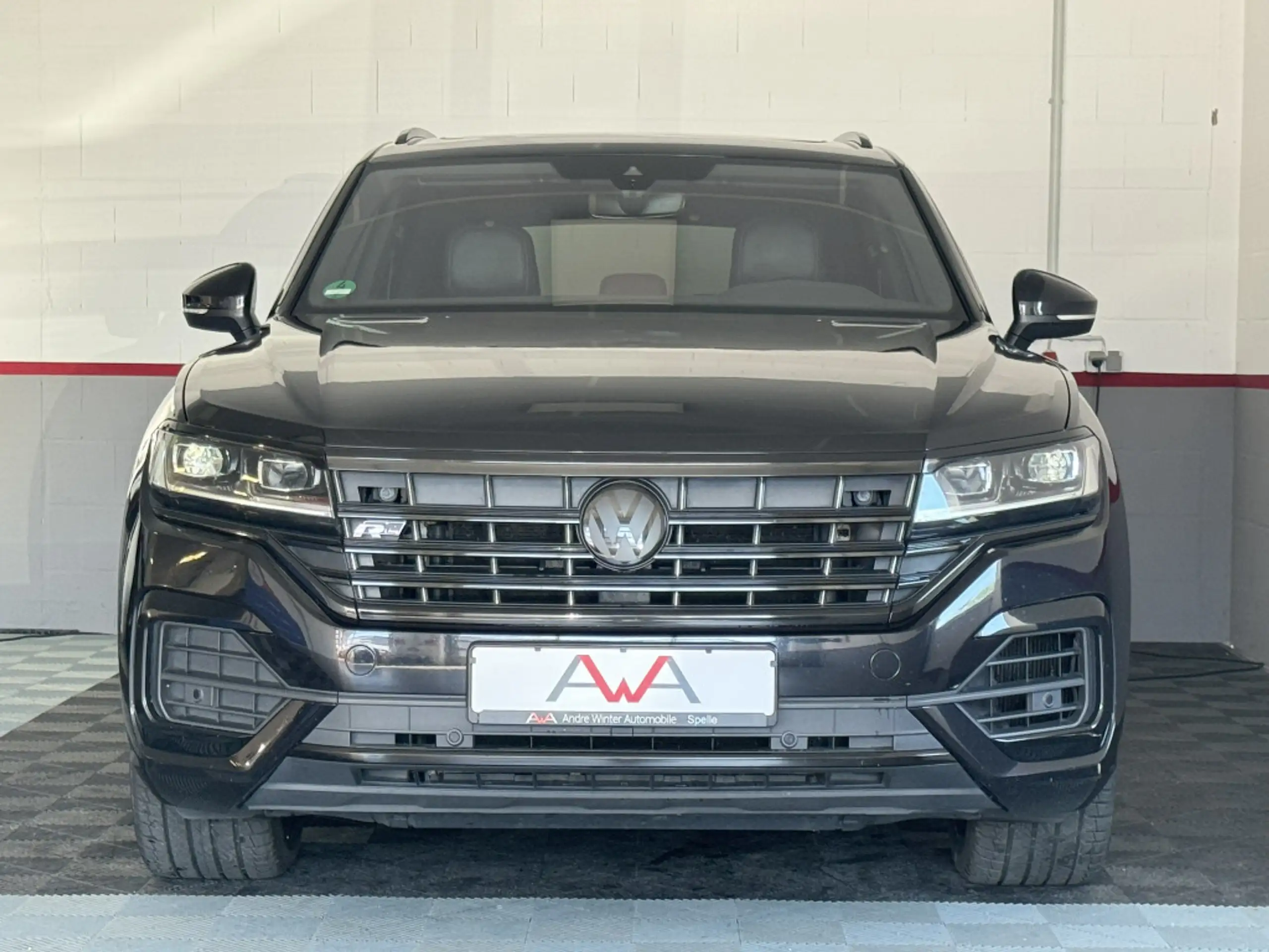 Volkswagen - Touareg