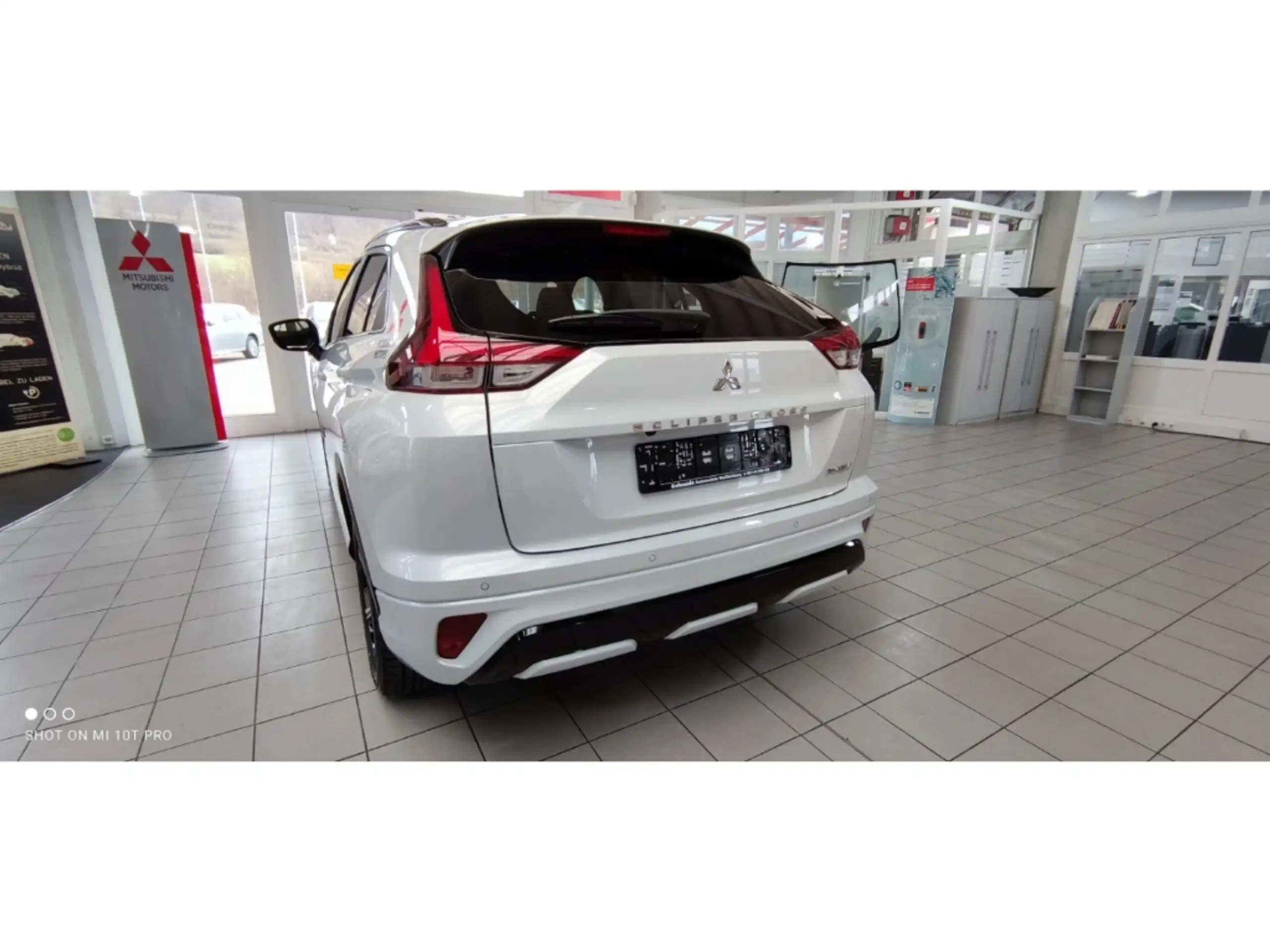 Mitsubishi - Eclipse Cross