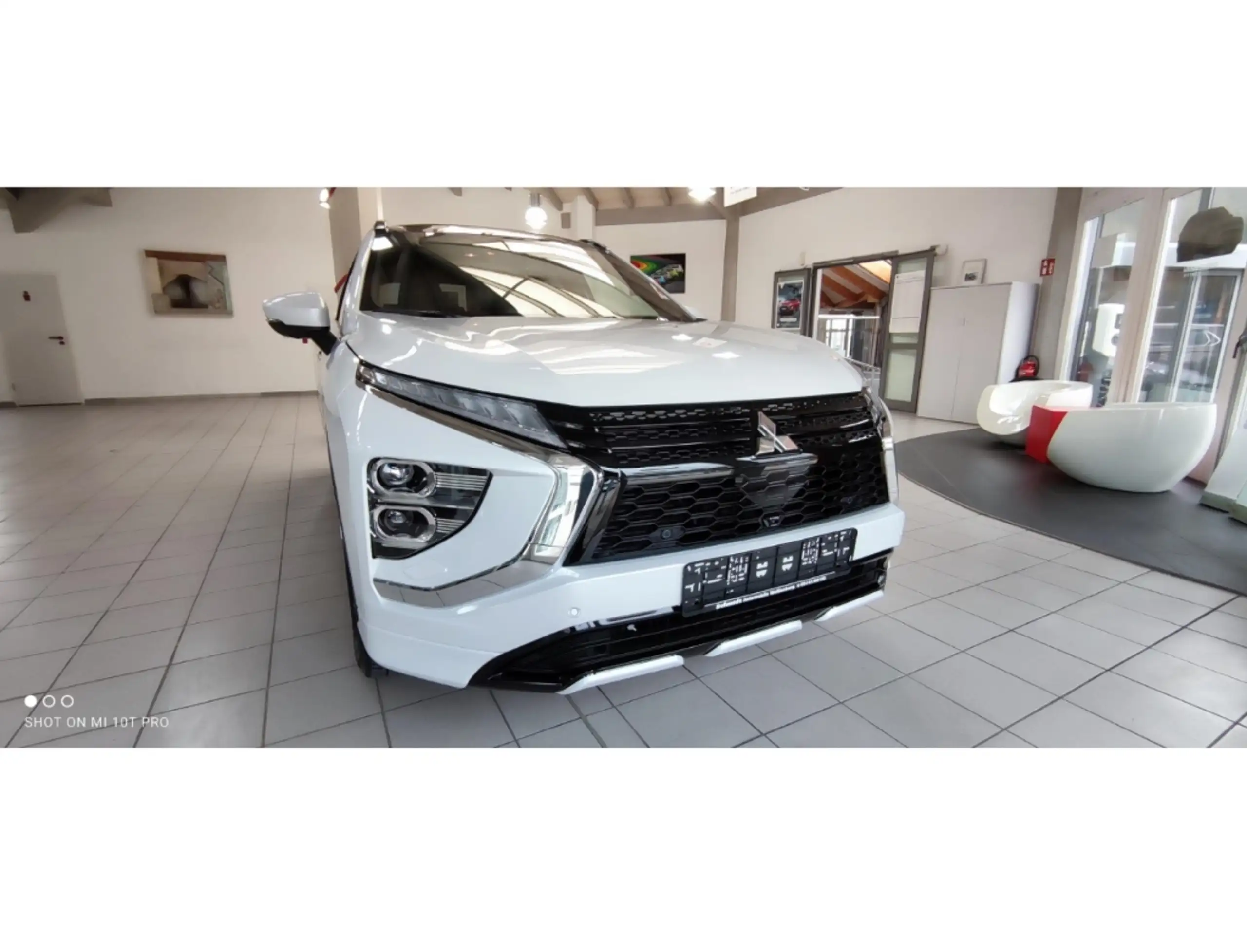 Mitsubishi - Eclipse Cross