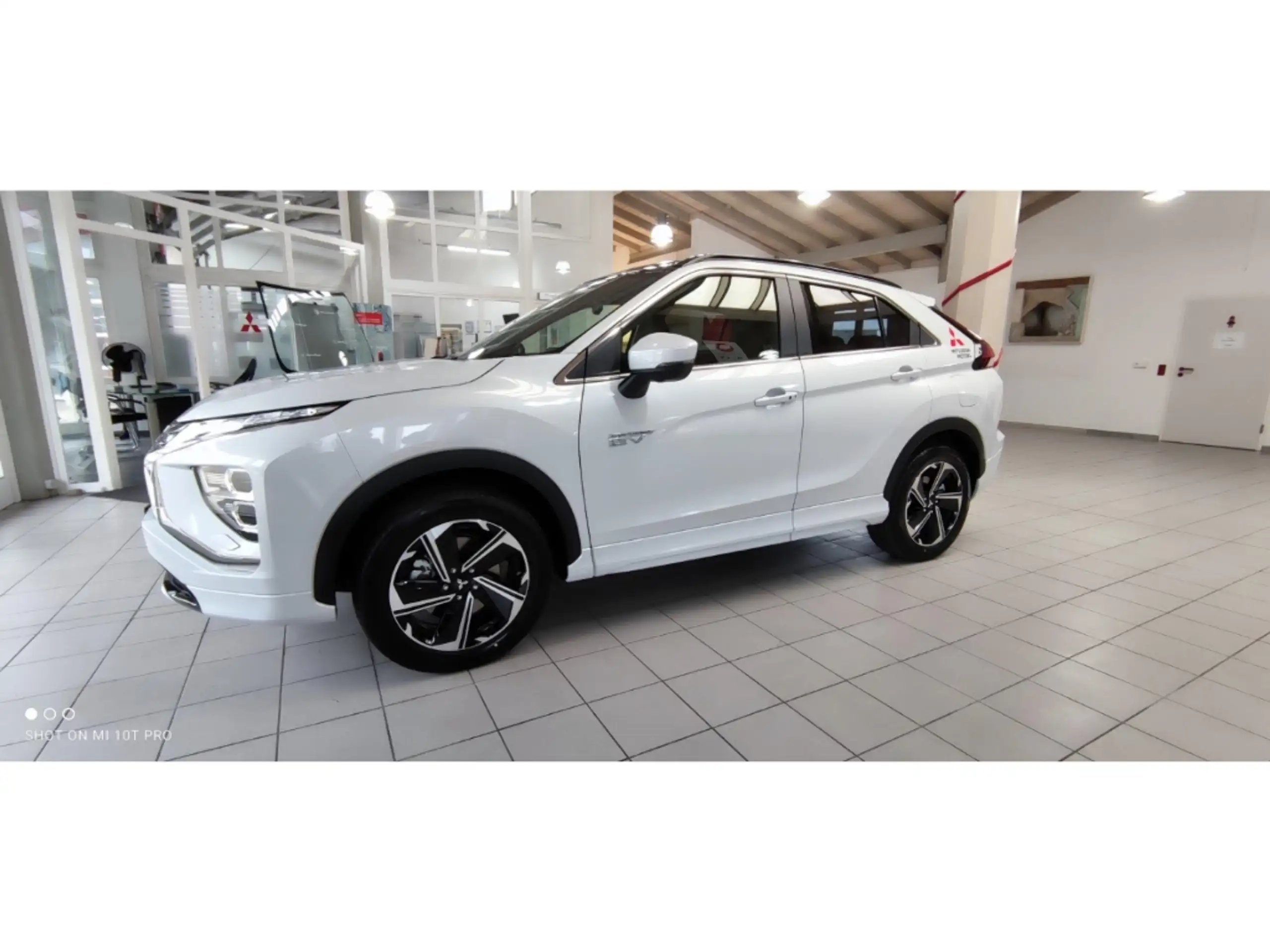 Mitsubishi - Eclipse Cross