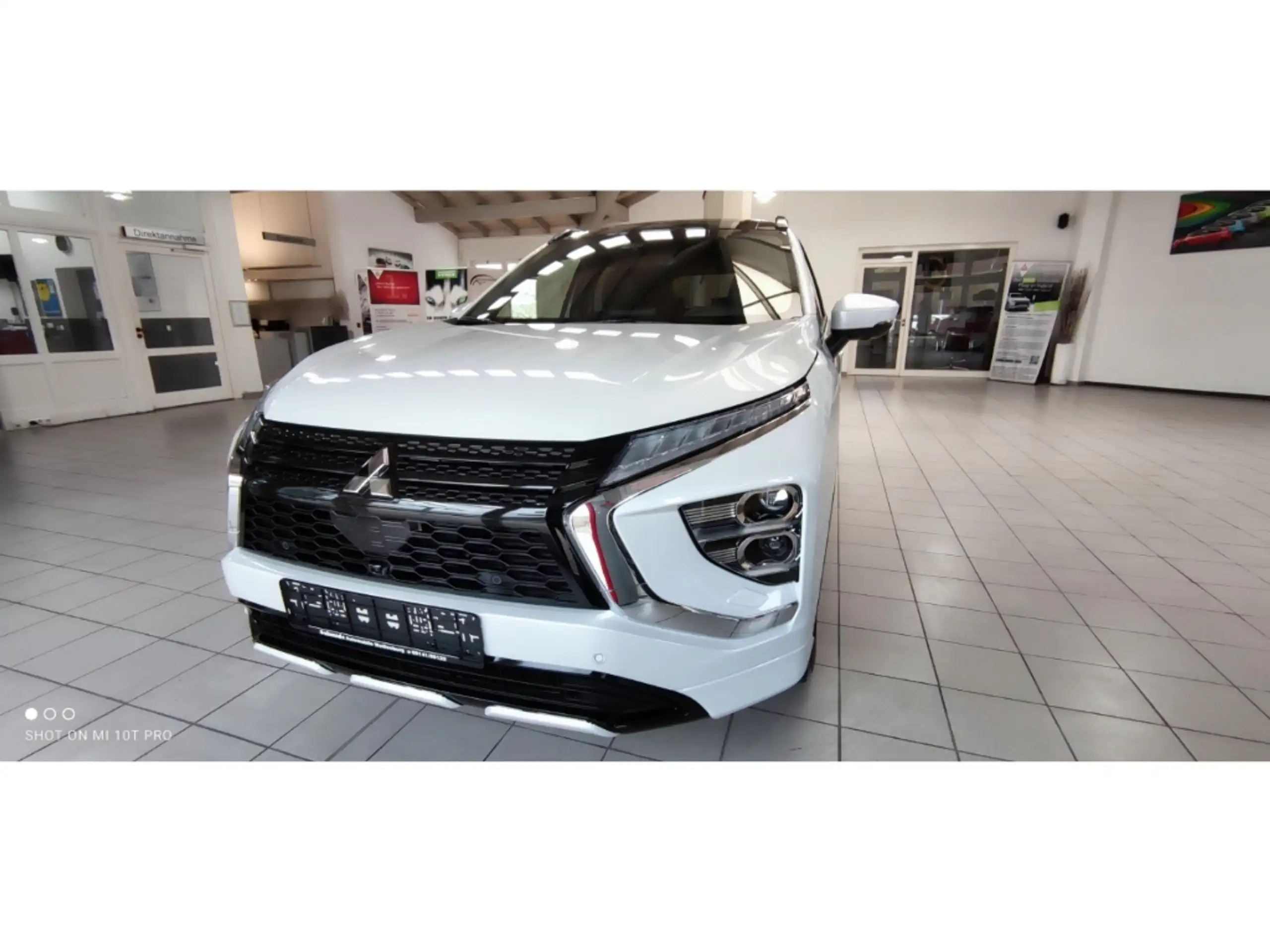 Mitsubishi - Eclipse Cross