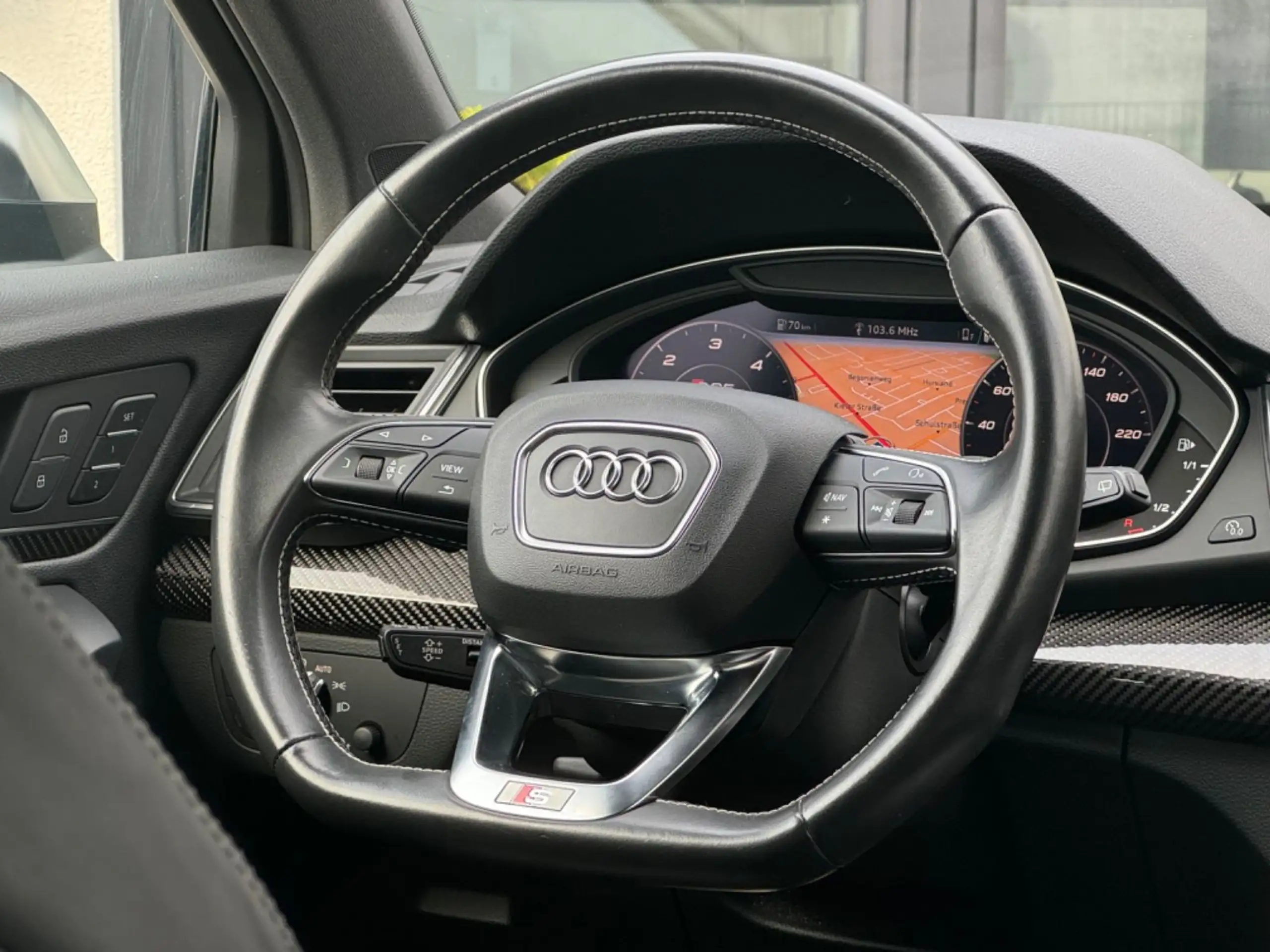 Audi - SQ5