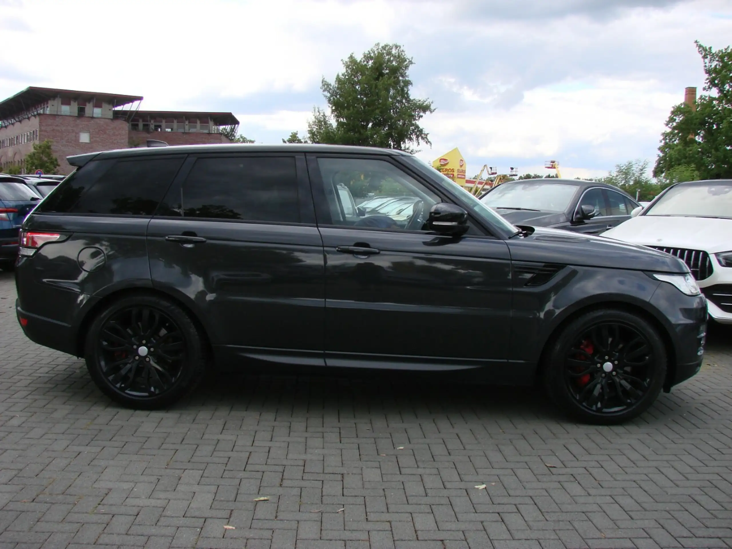 Land Rover - Range Rover Sport