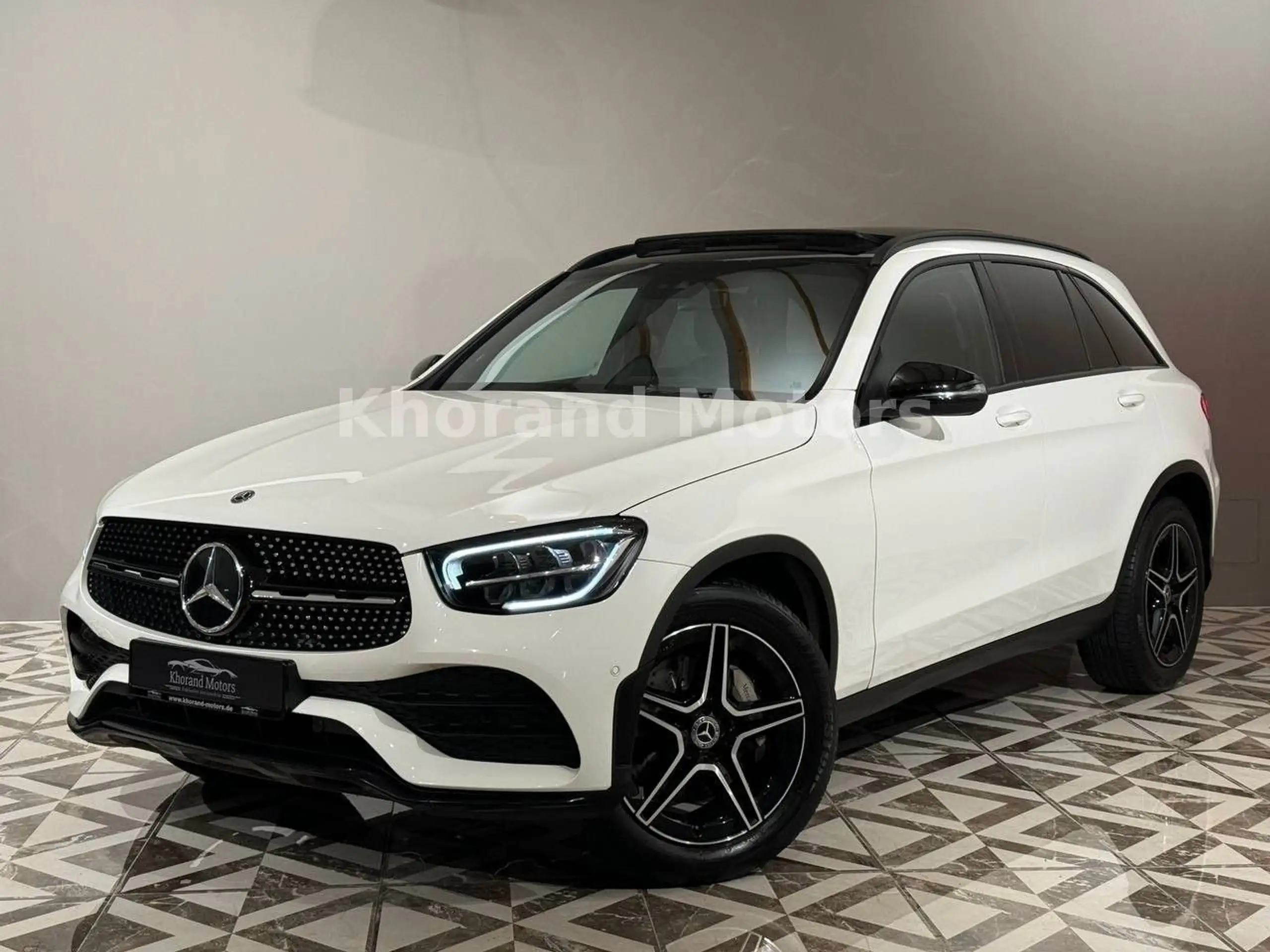 Mercedes-Benz - GLC 220