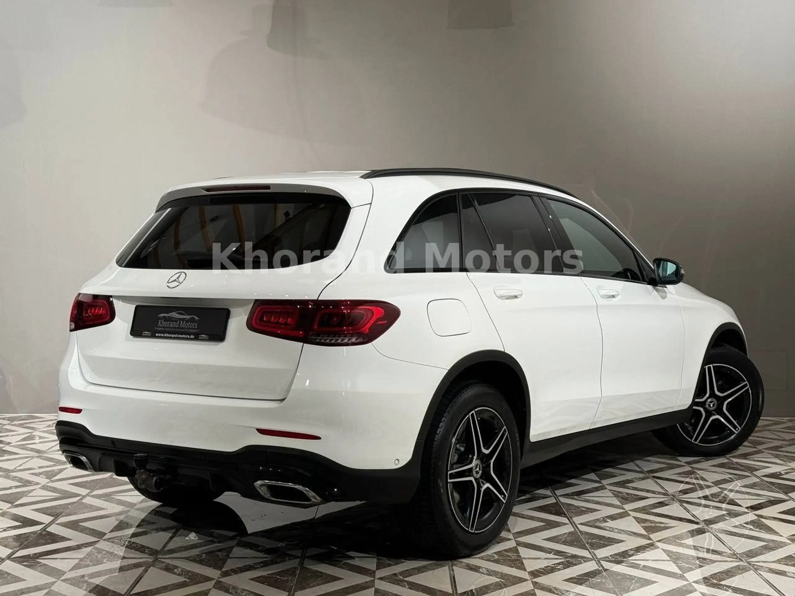 Mercedes-Benz - GLC 220