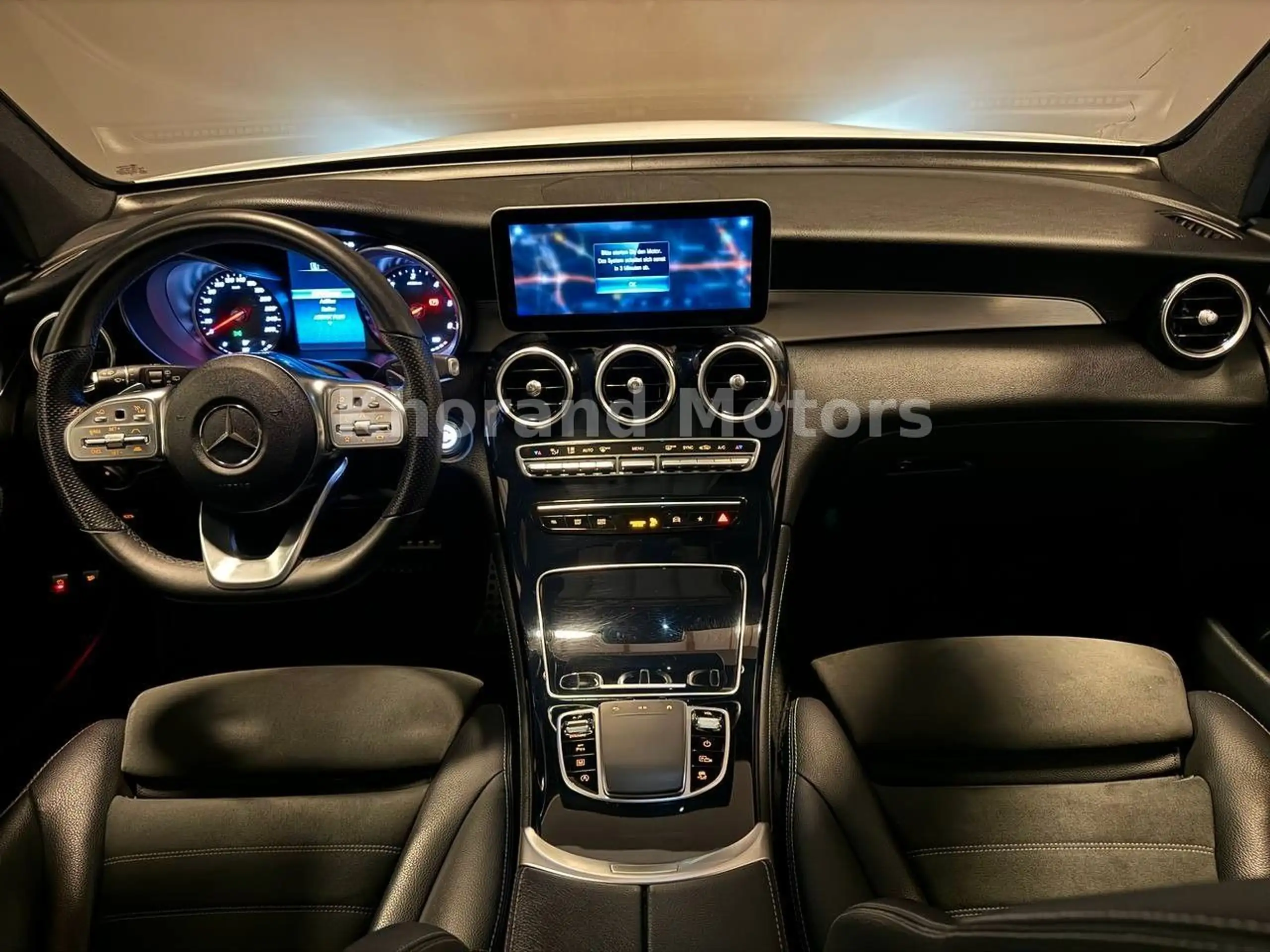 Mercedes-Benz - GLC 220