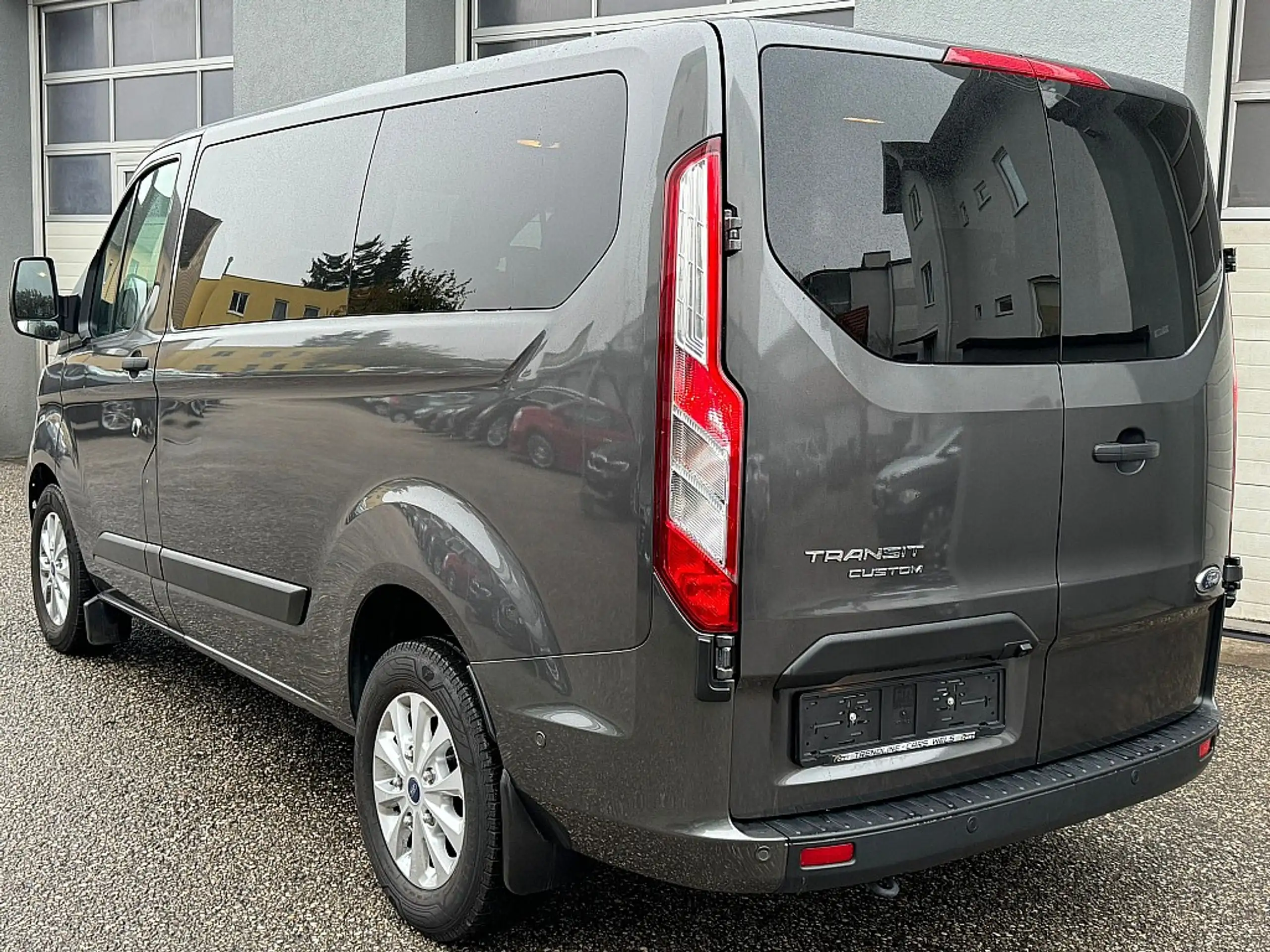 Ford - Transit Custom