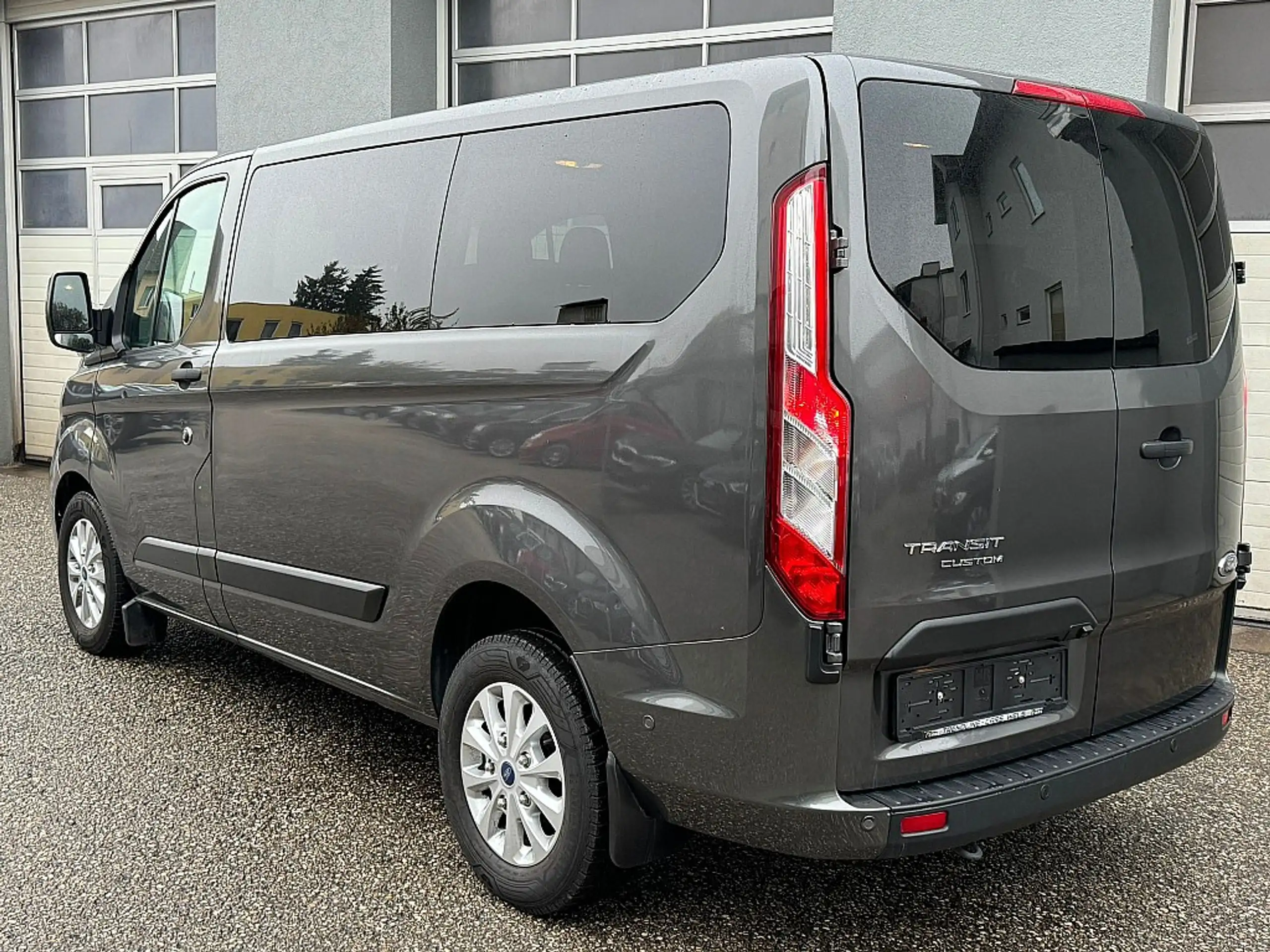 Ford - Transit Custom