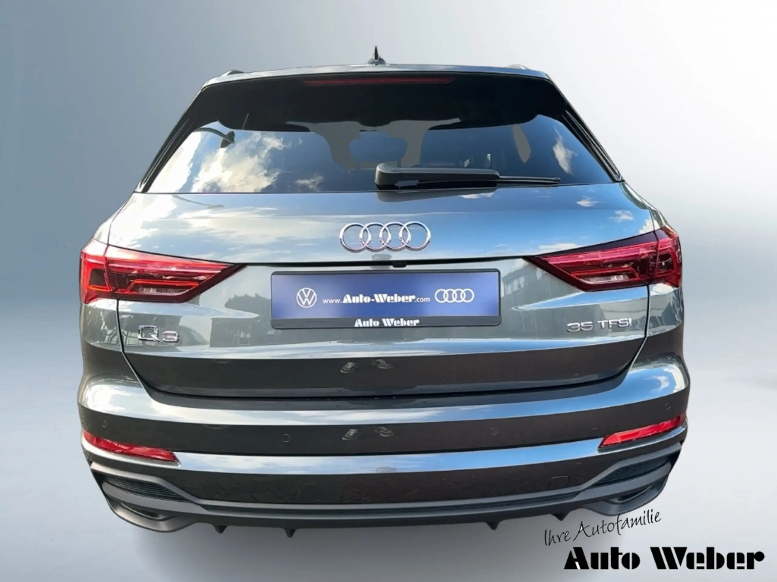 Audi - Q3