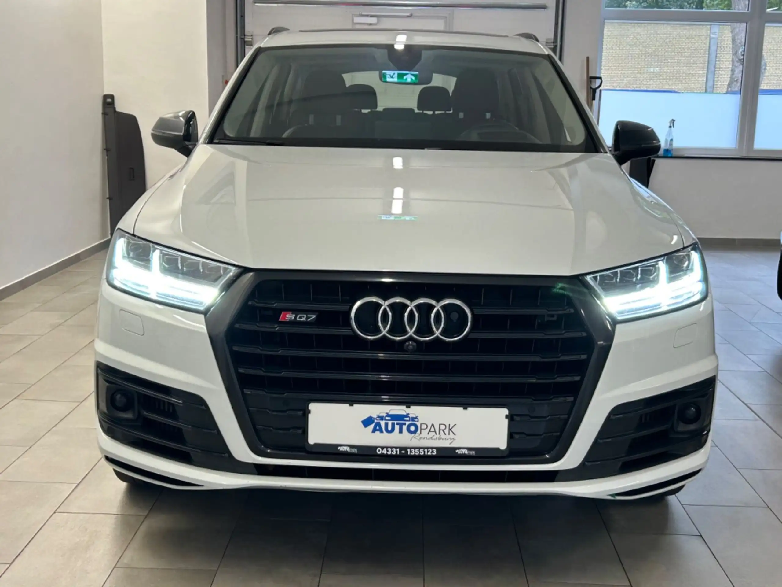 Audi - SQ7