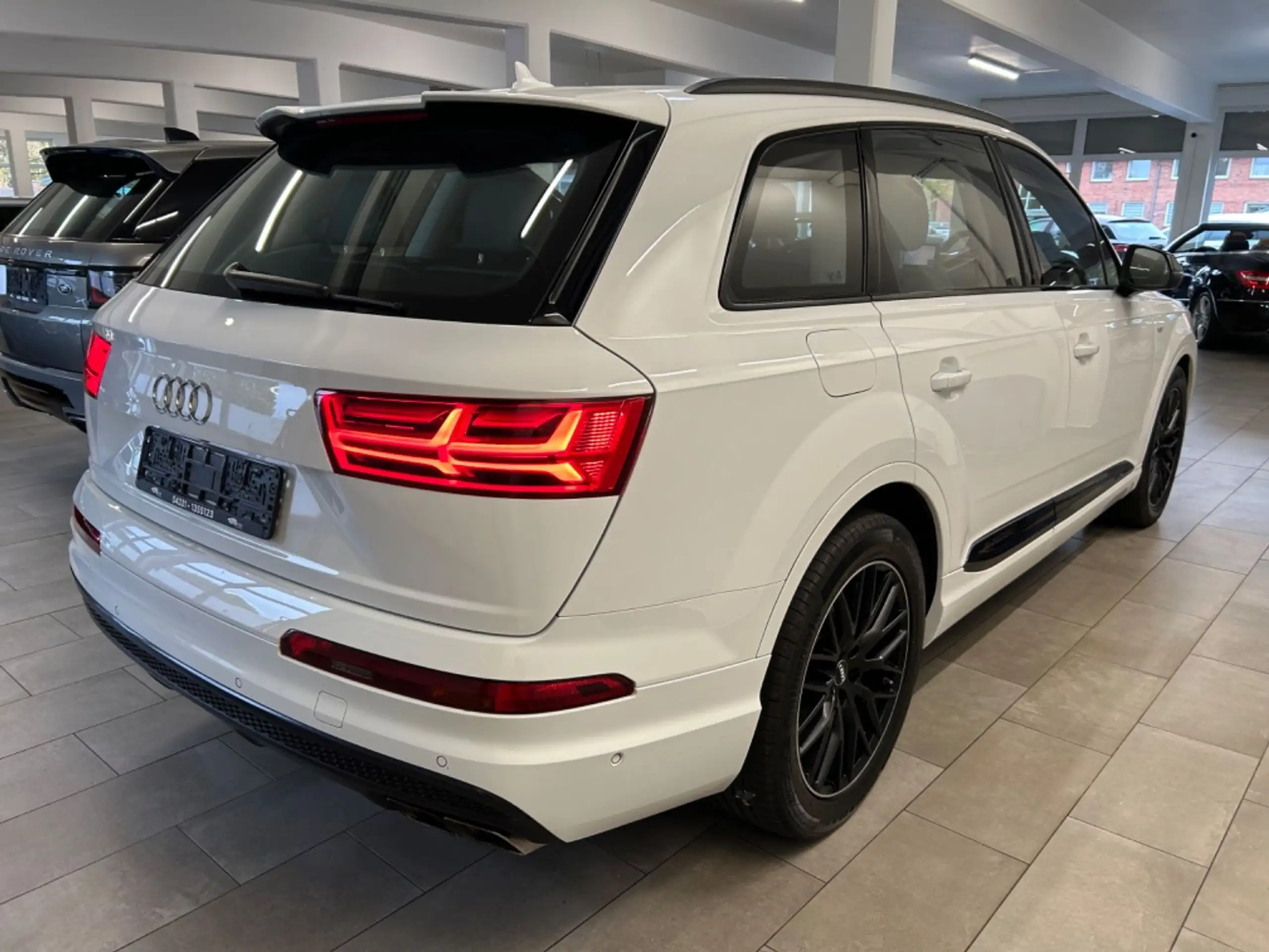 Audi - SQ7