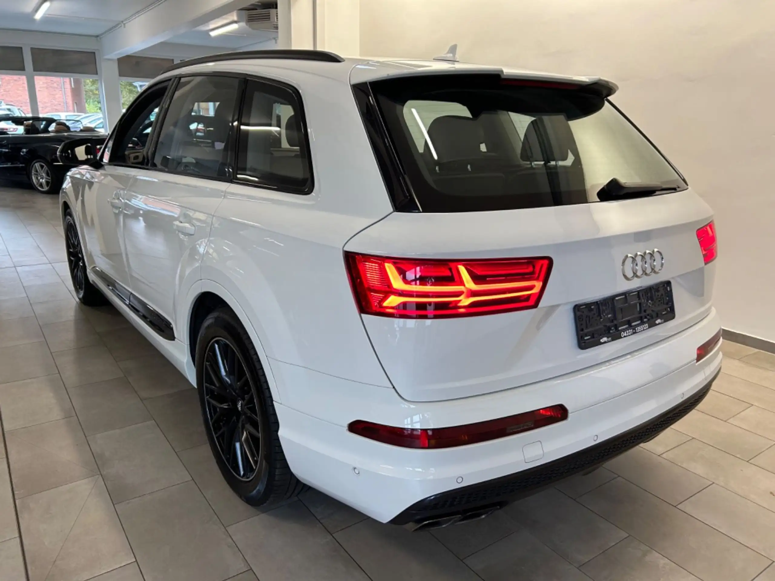 Audi - SQ7