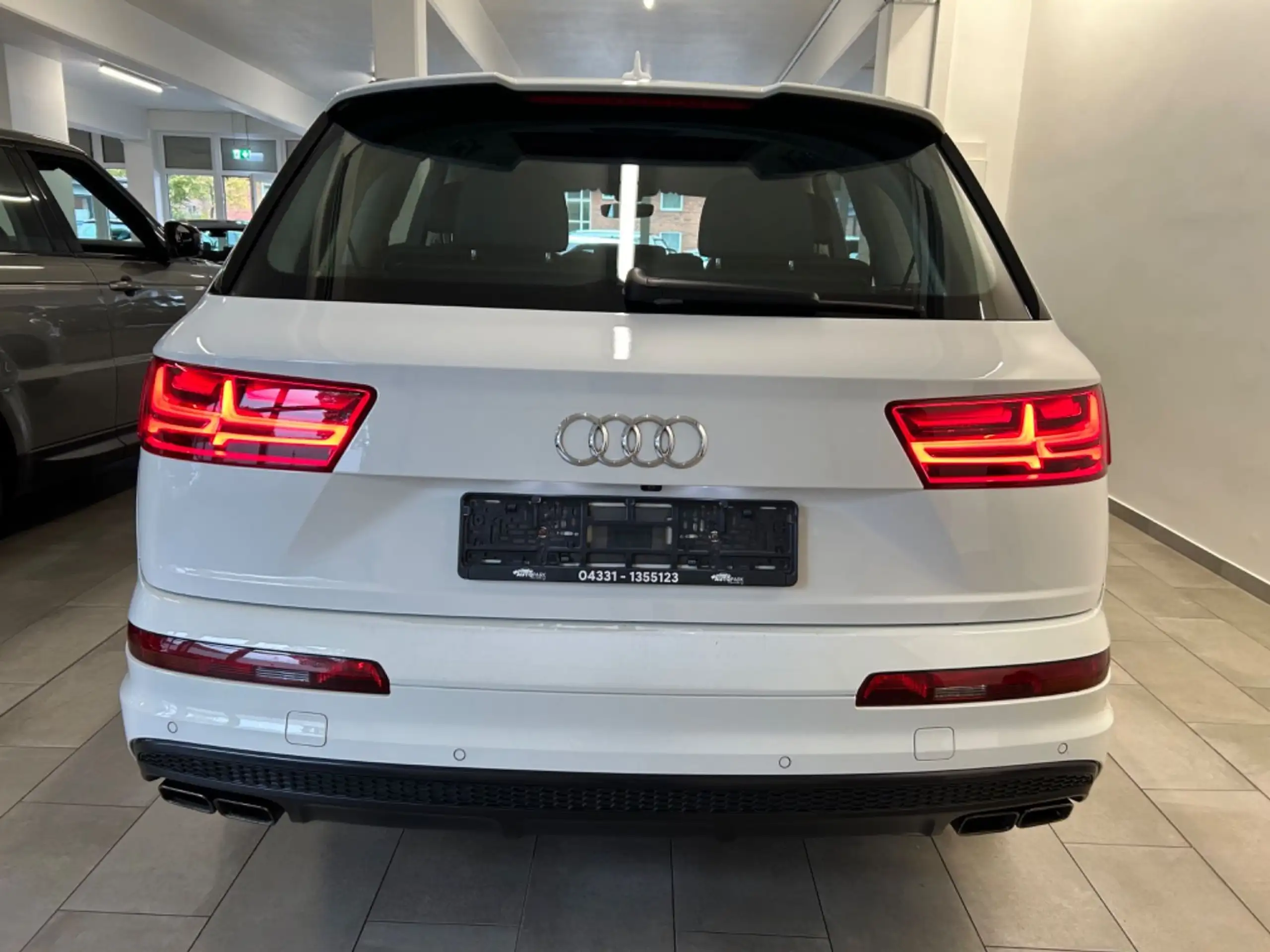 Audi - SQ7