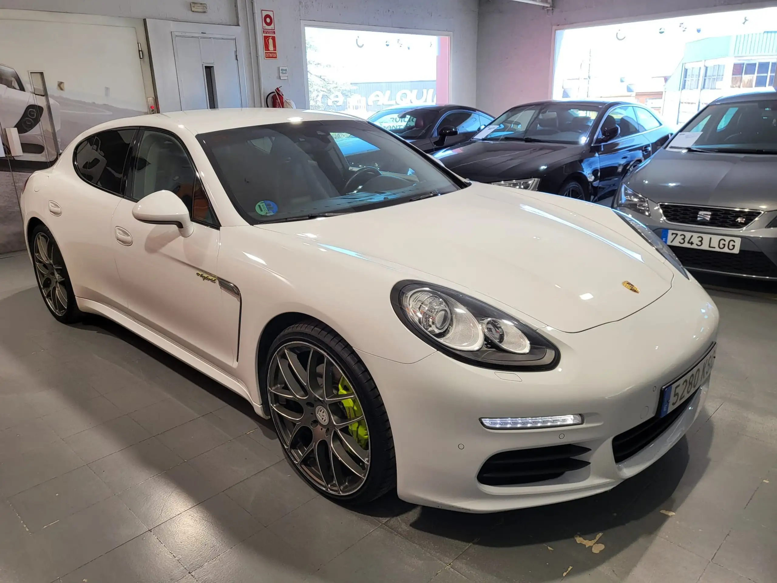 Porsche - Panamera