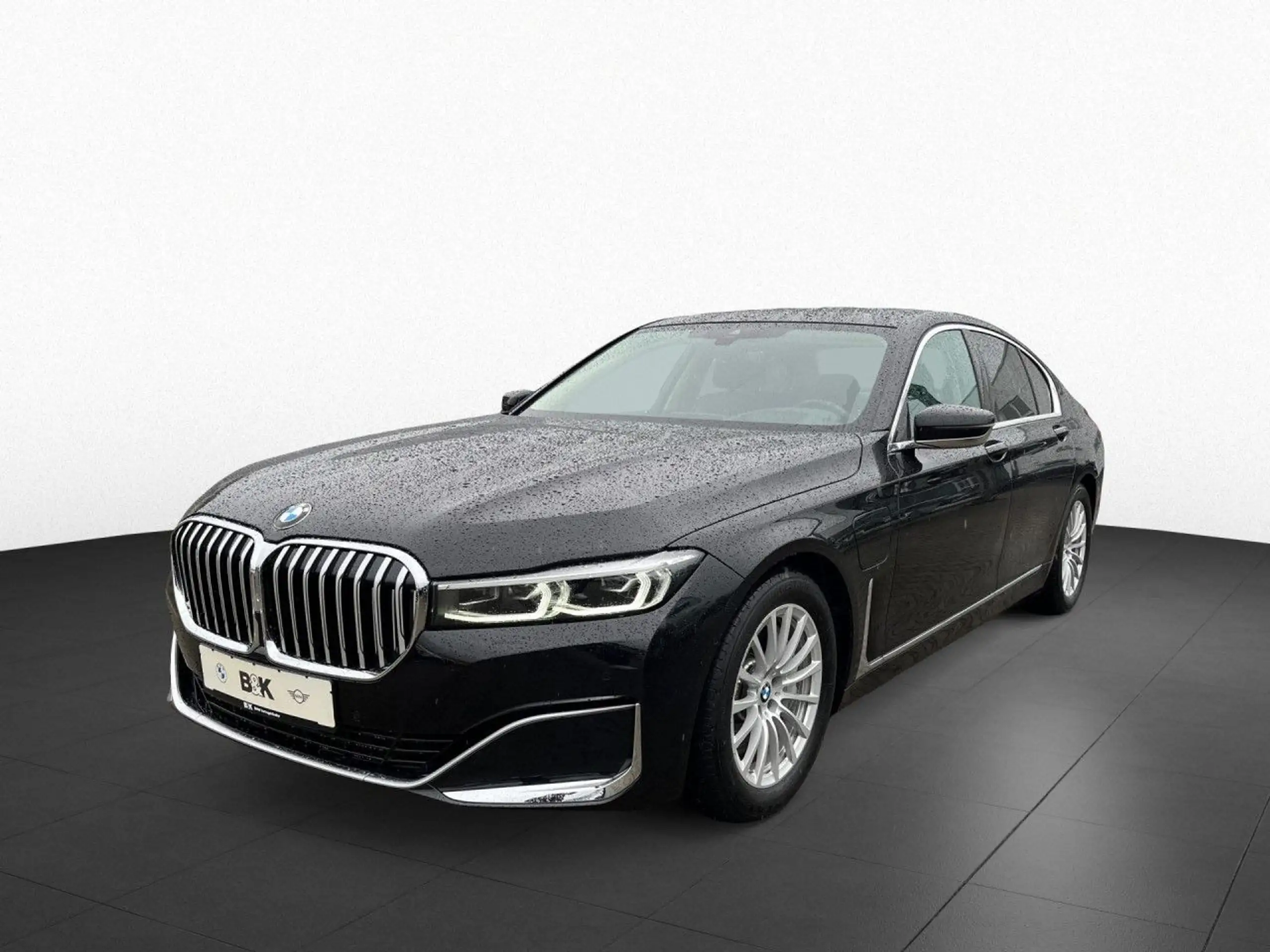 BMW - 745