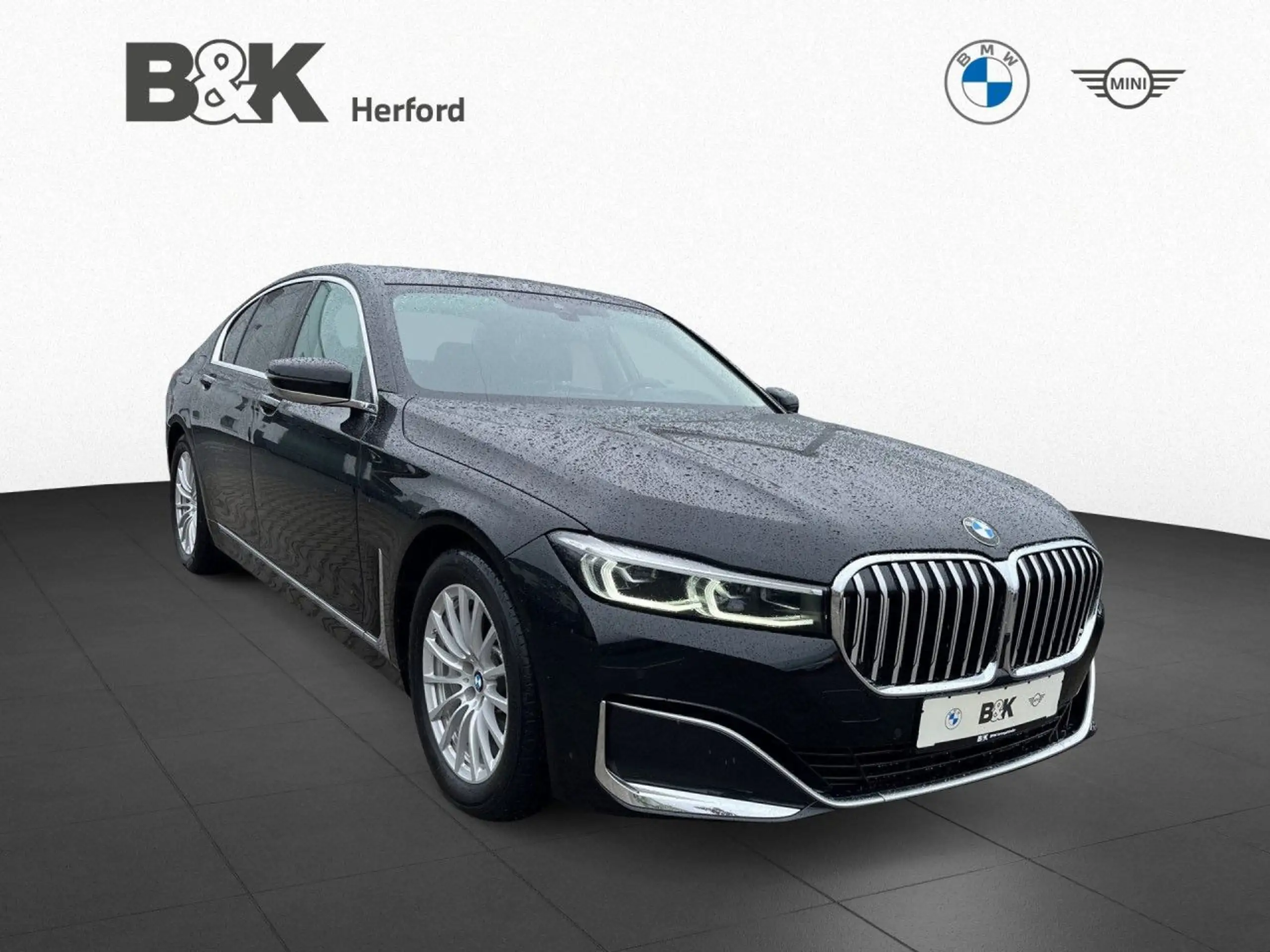 BMW - 745