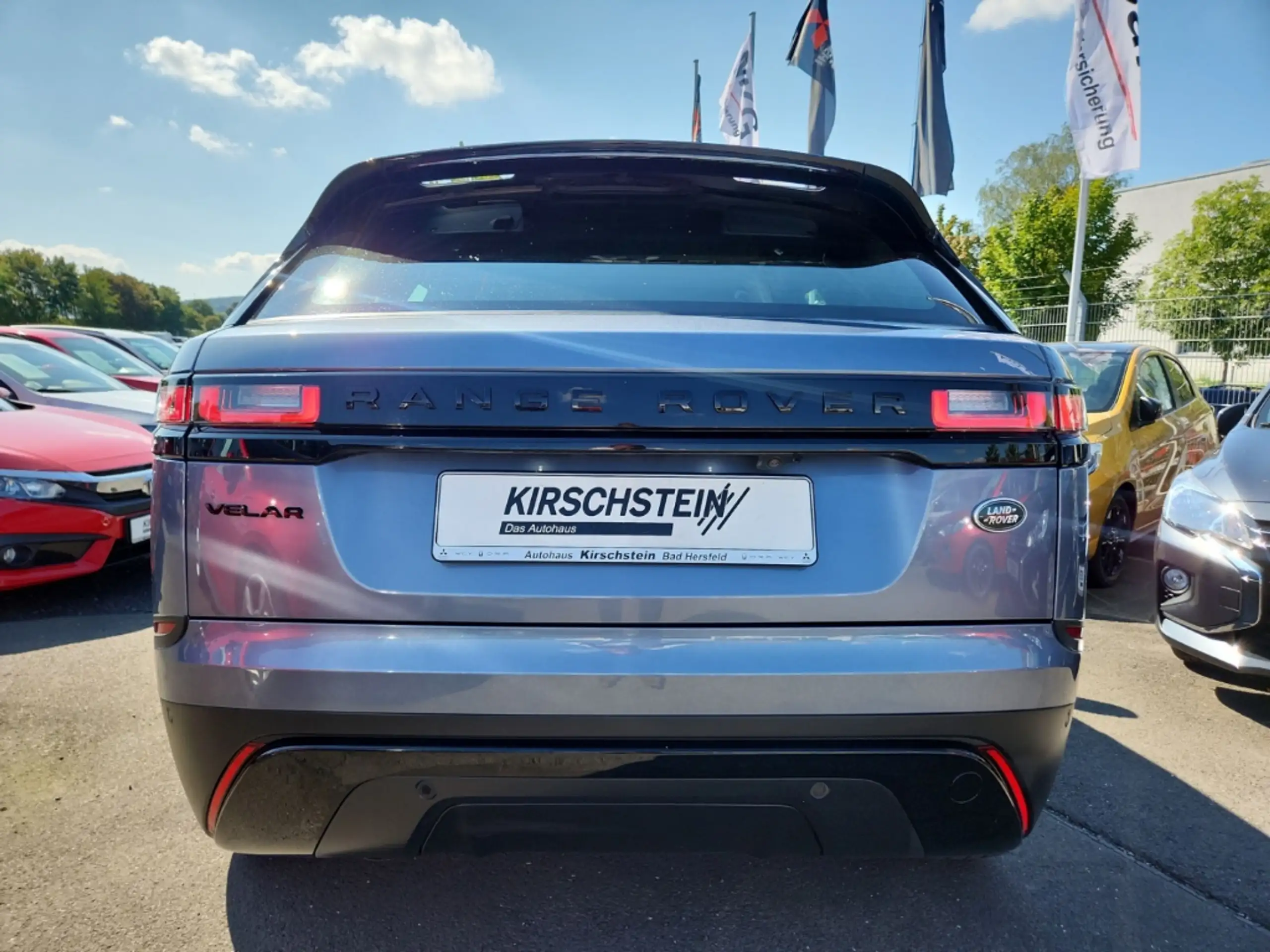 Land Rover - Range Rover Velar