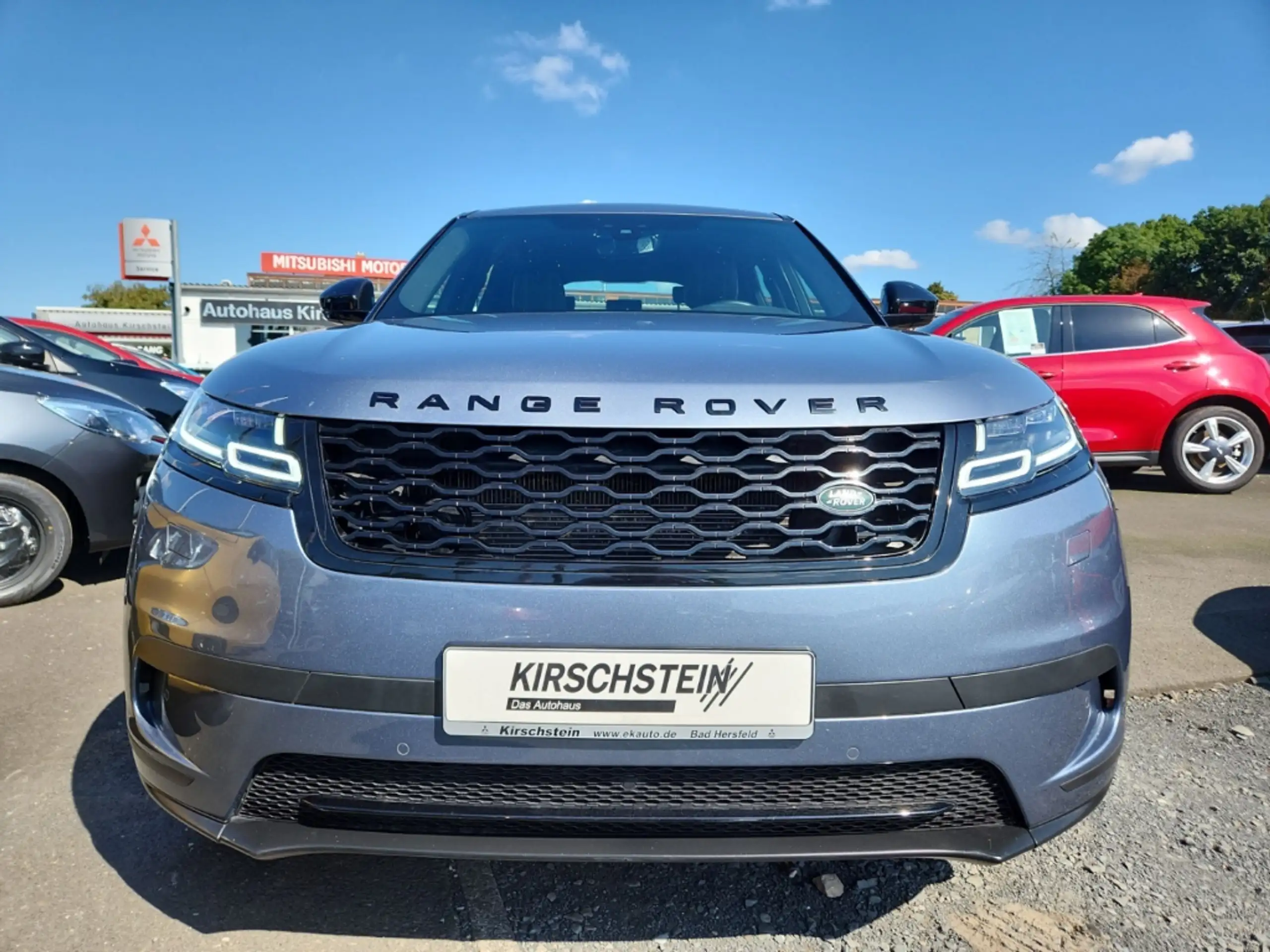 Land Rover - Range Rover Velar