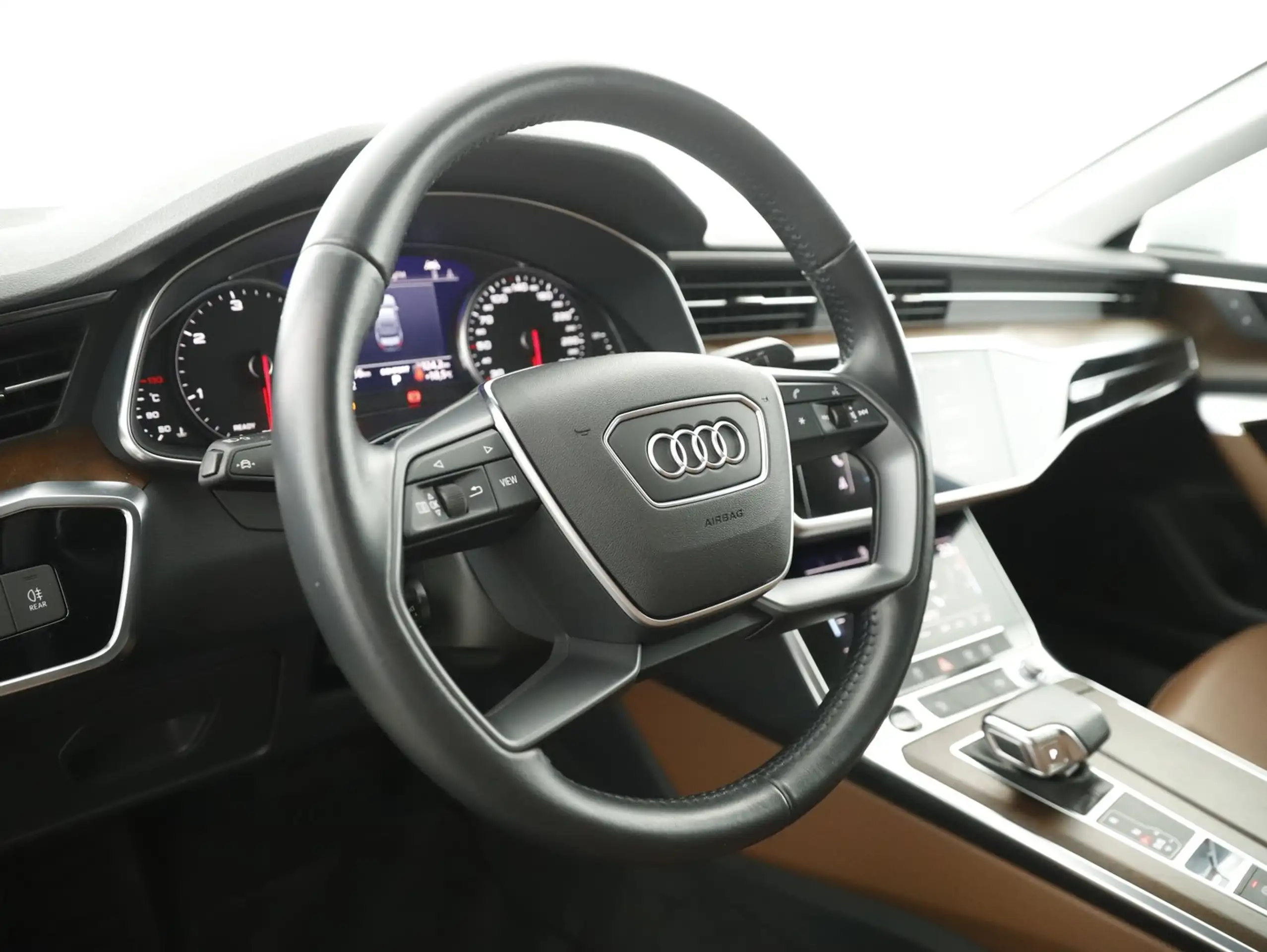 Audi - A6