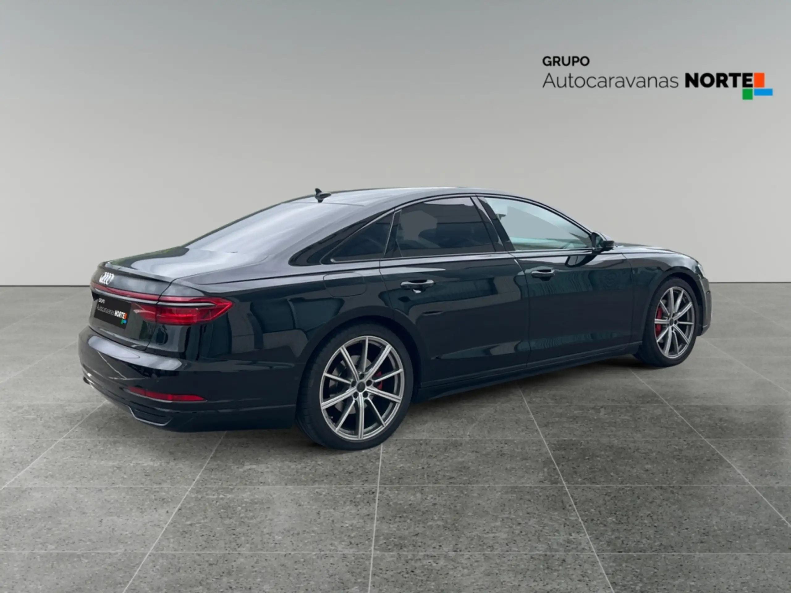 Audi - A8