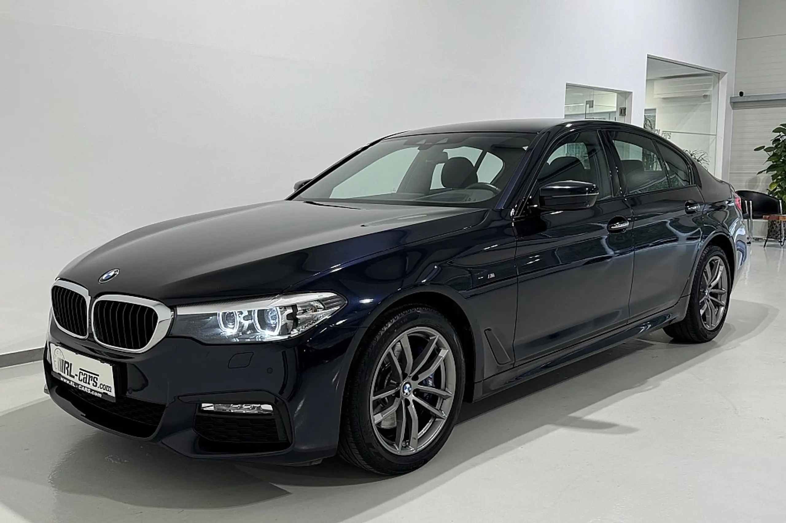 BMW - 530