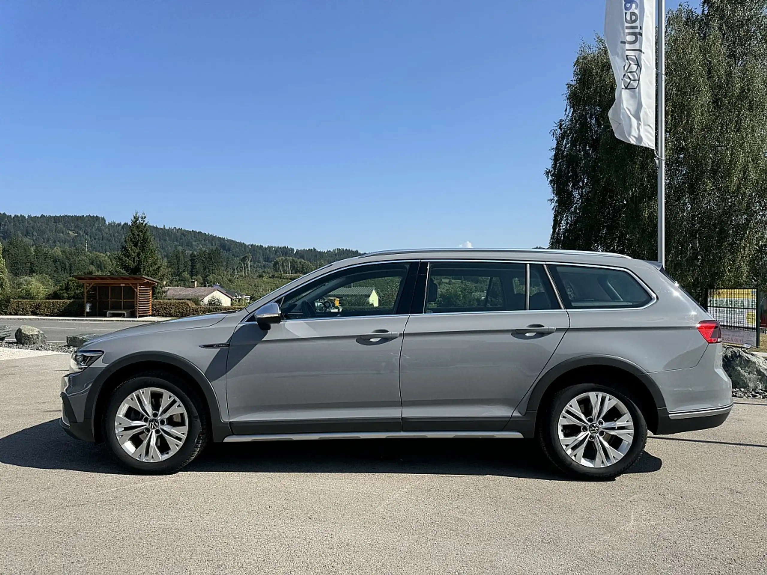 Volkswagen - Passat Alltrack