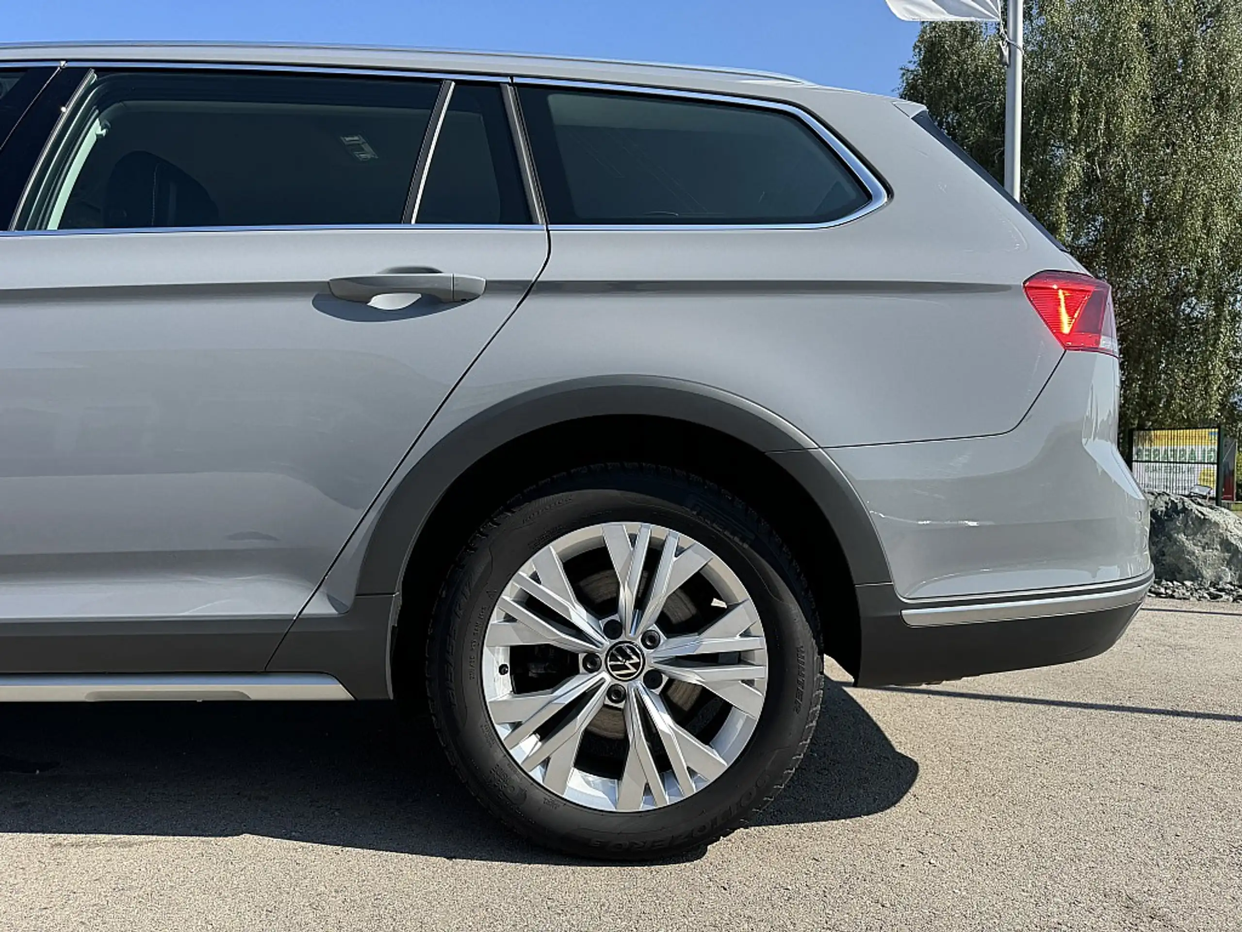 Volkswagen - Passat Alltrack