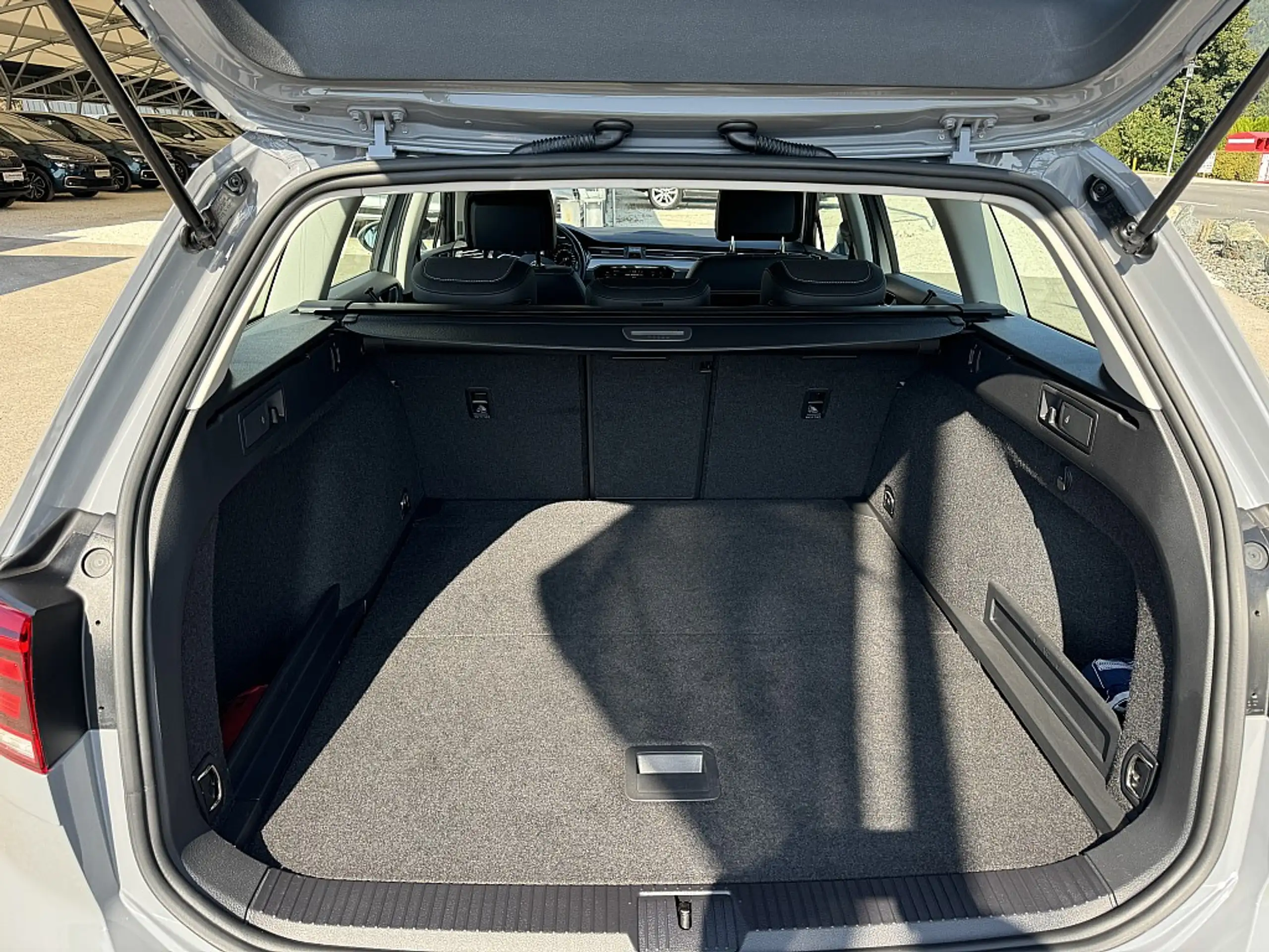 Volkswagen - Passat Alltrack