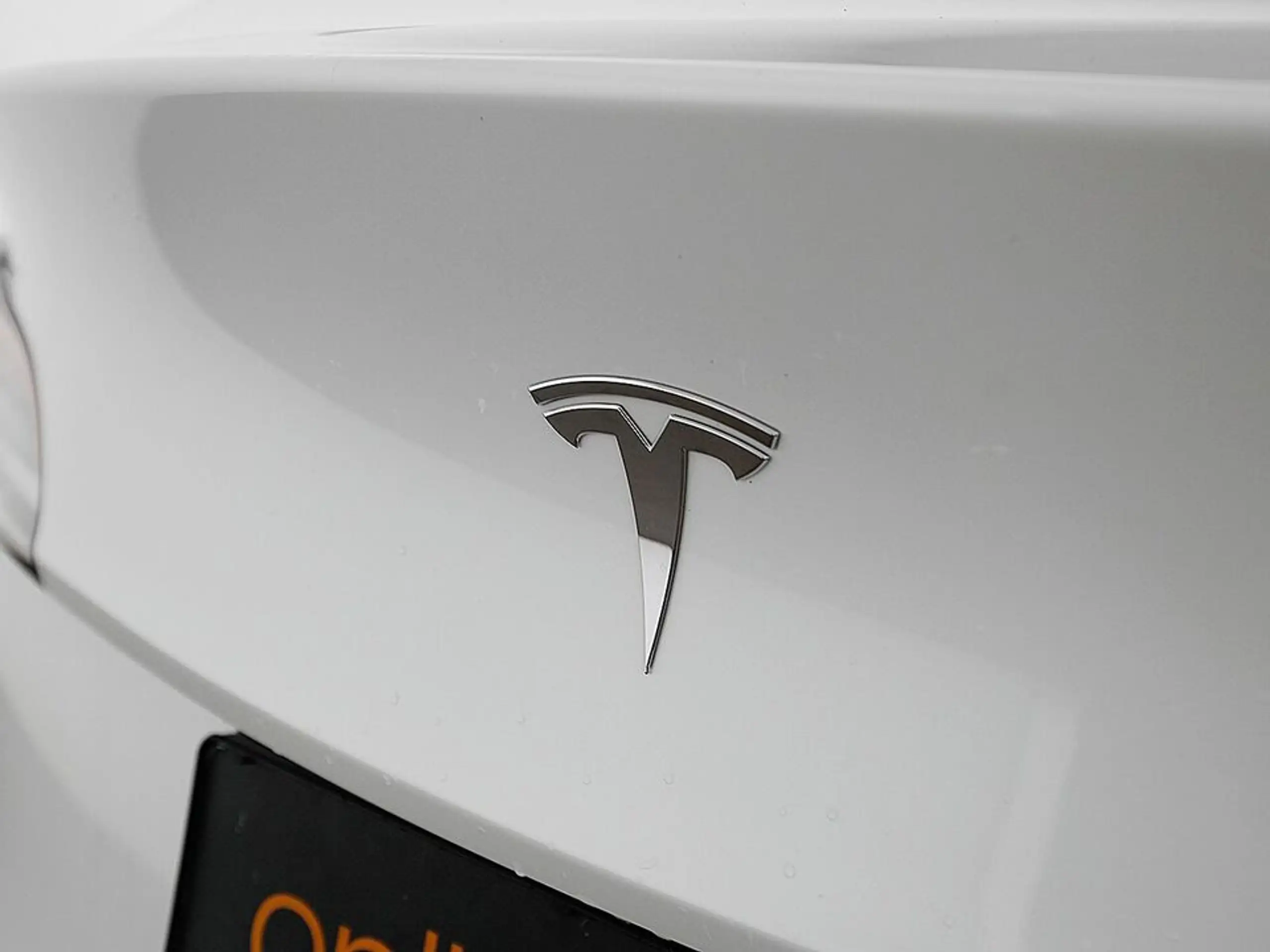 Tesla - Model Y