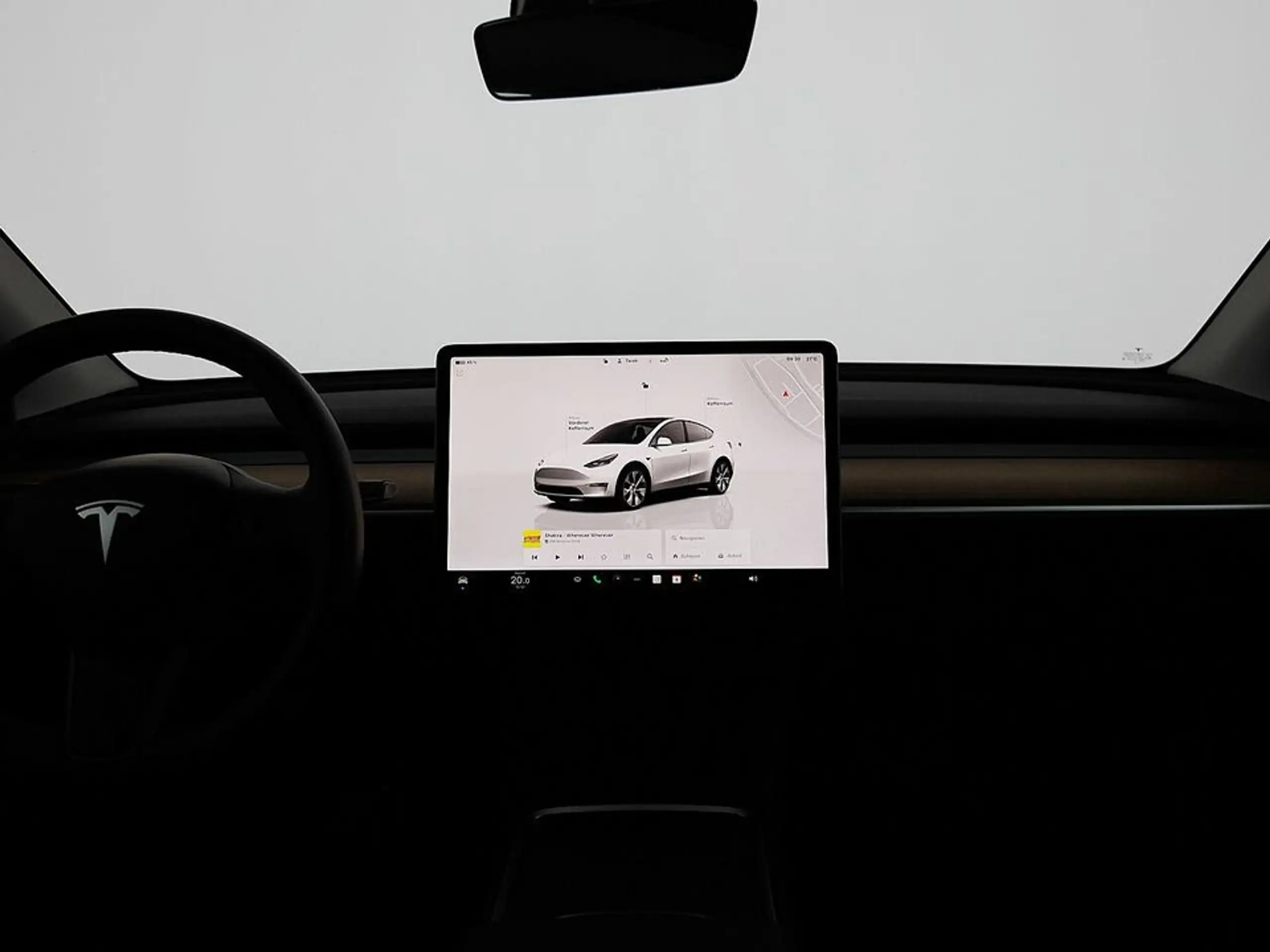 Tesla - Model Y