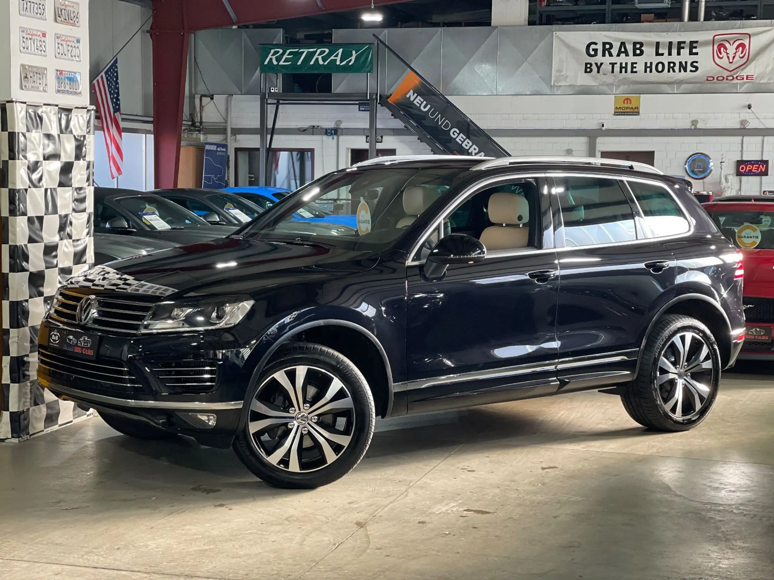 Volkswagen - Touareg