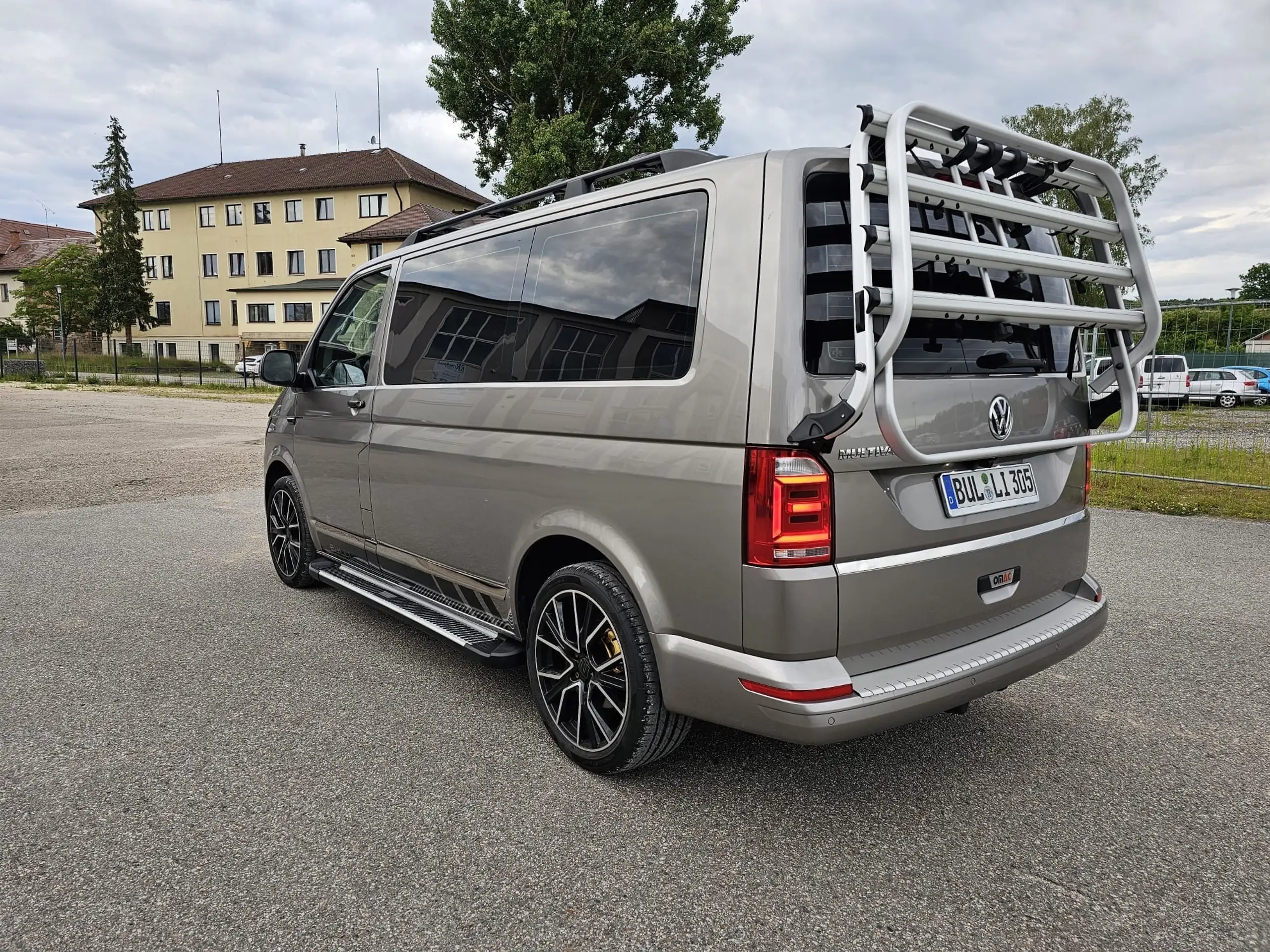 Volkswagen - T6 Multivan