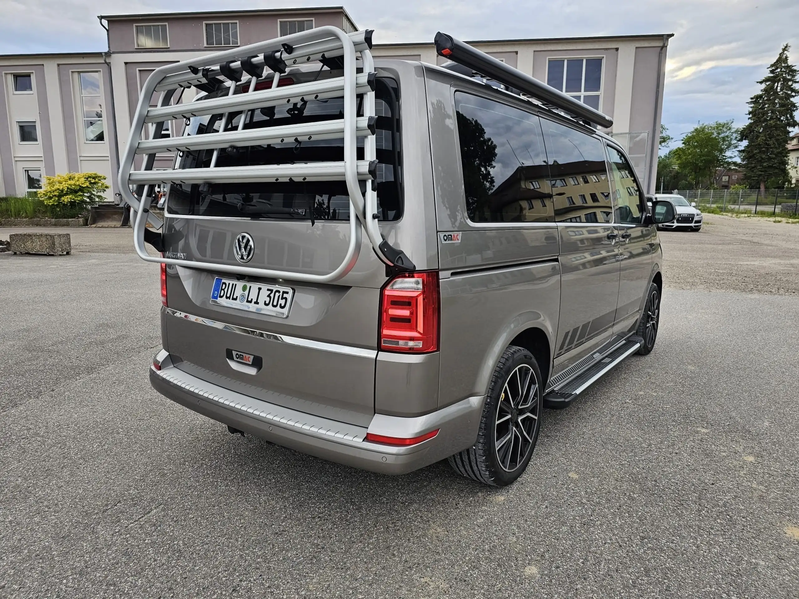 Volkswagen - T6 Multivan