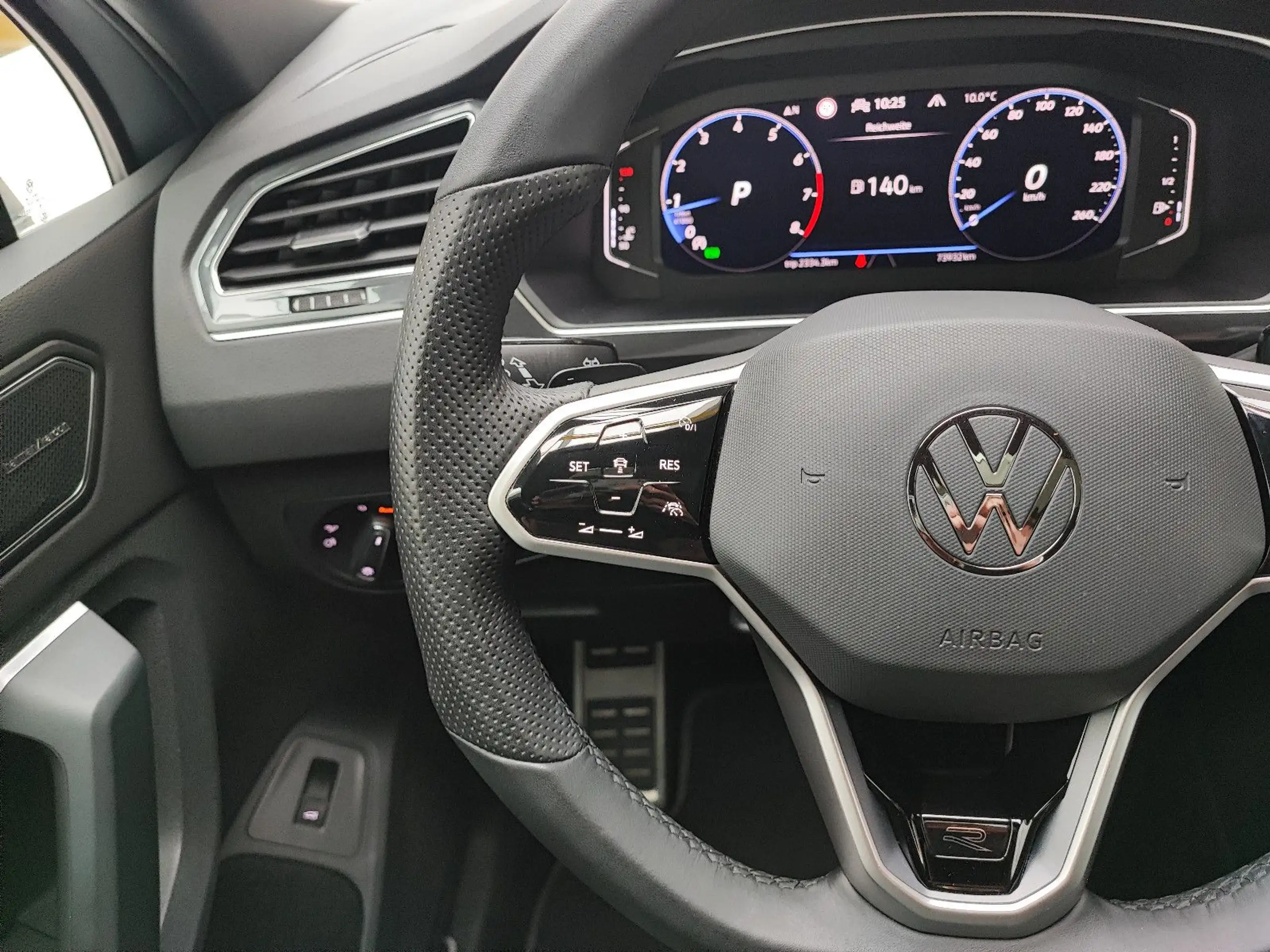 Volkswagen - Tiguan