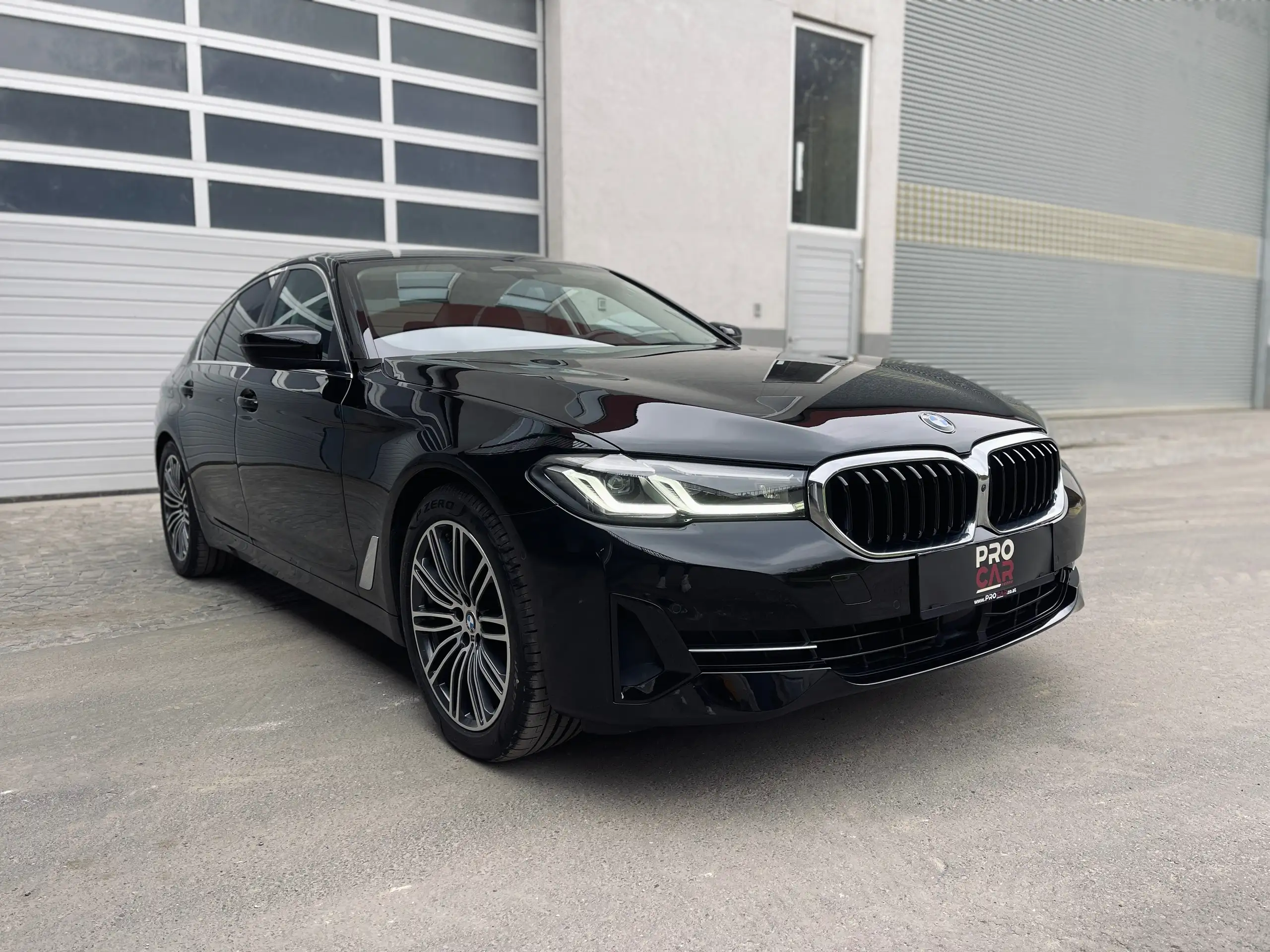 BMW - 520