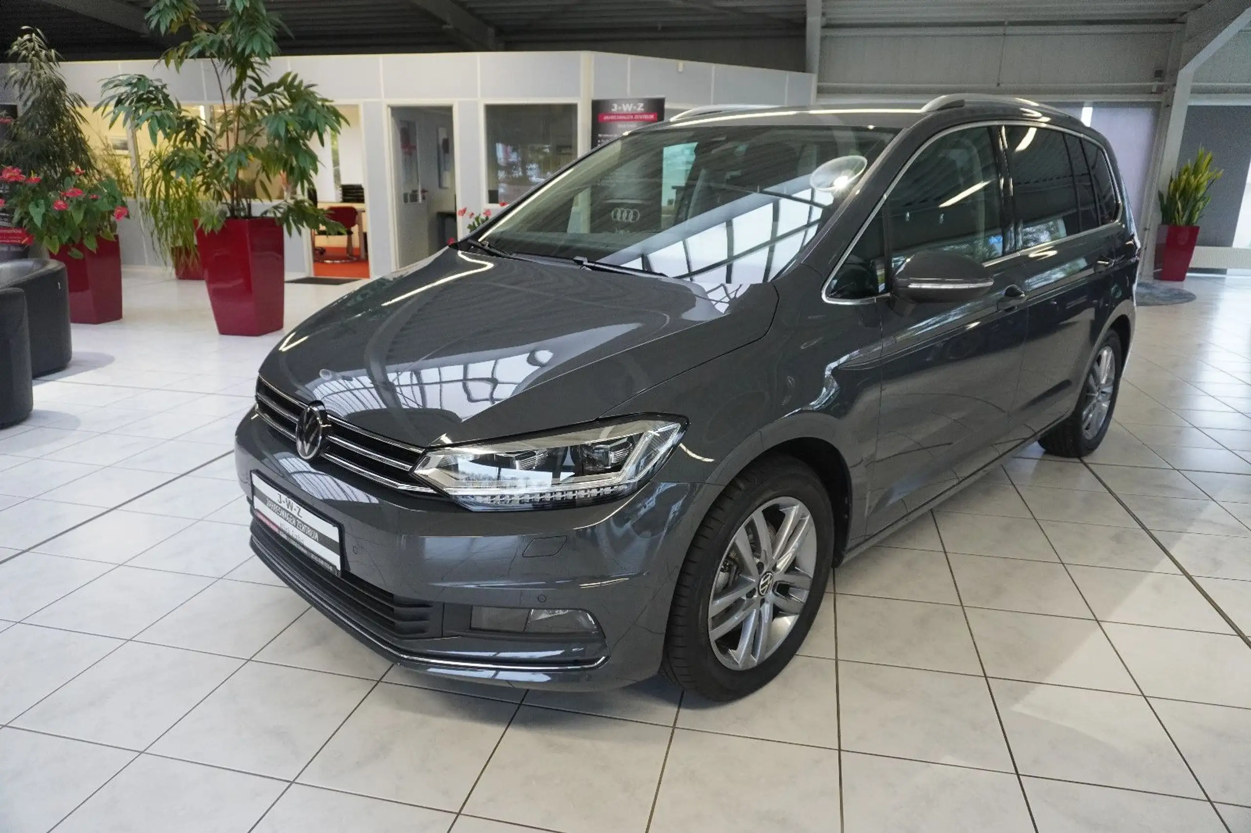 Volkswagen - Touran