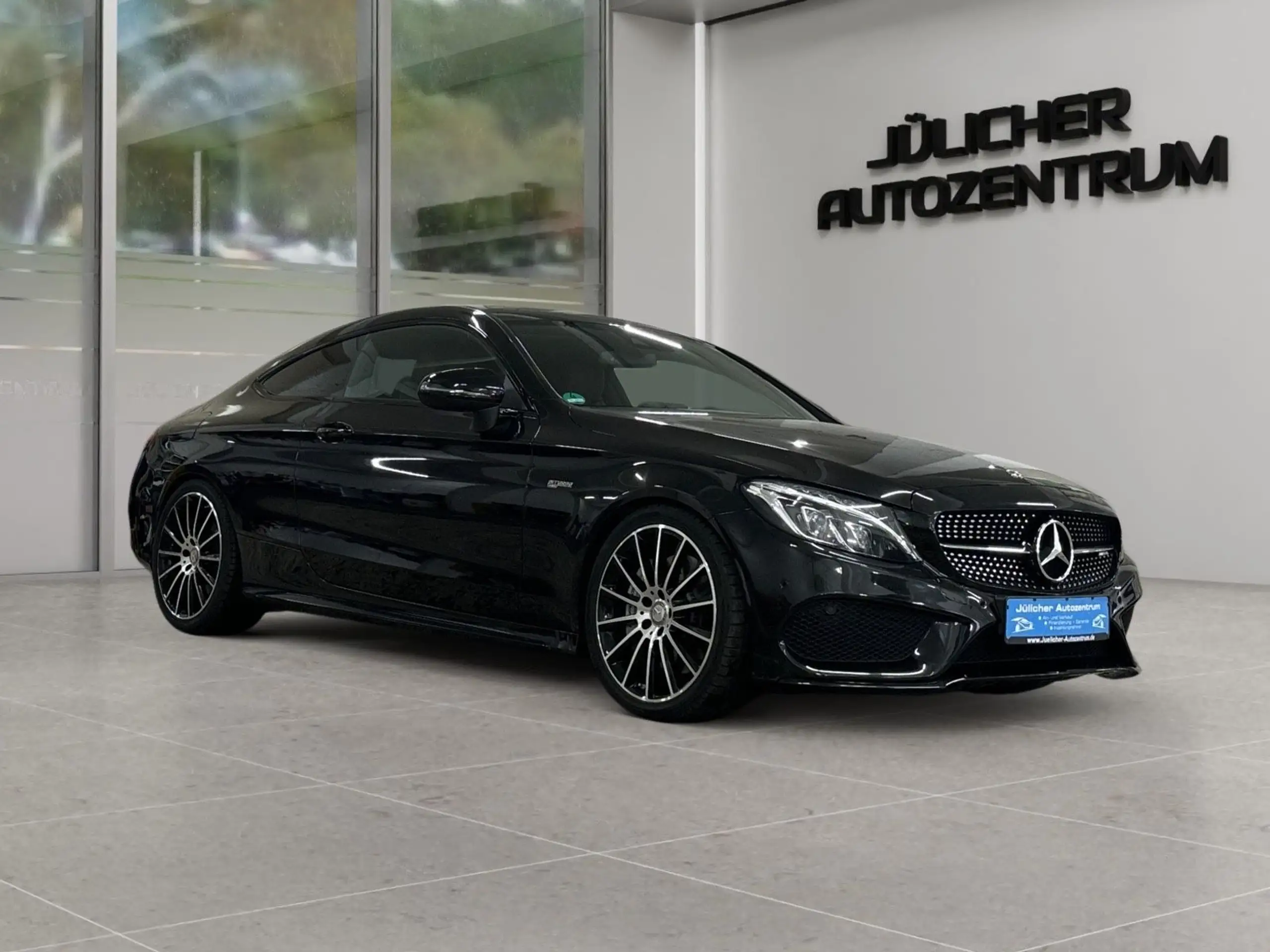 Mercedes-Benz - C 43 AMG