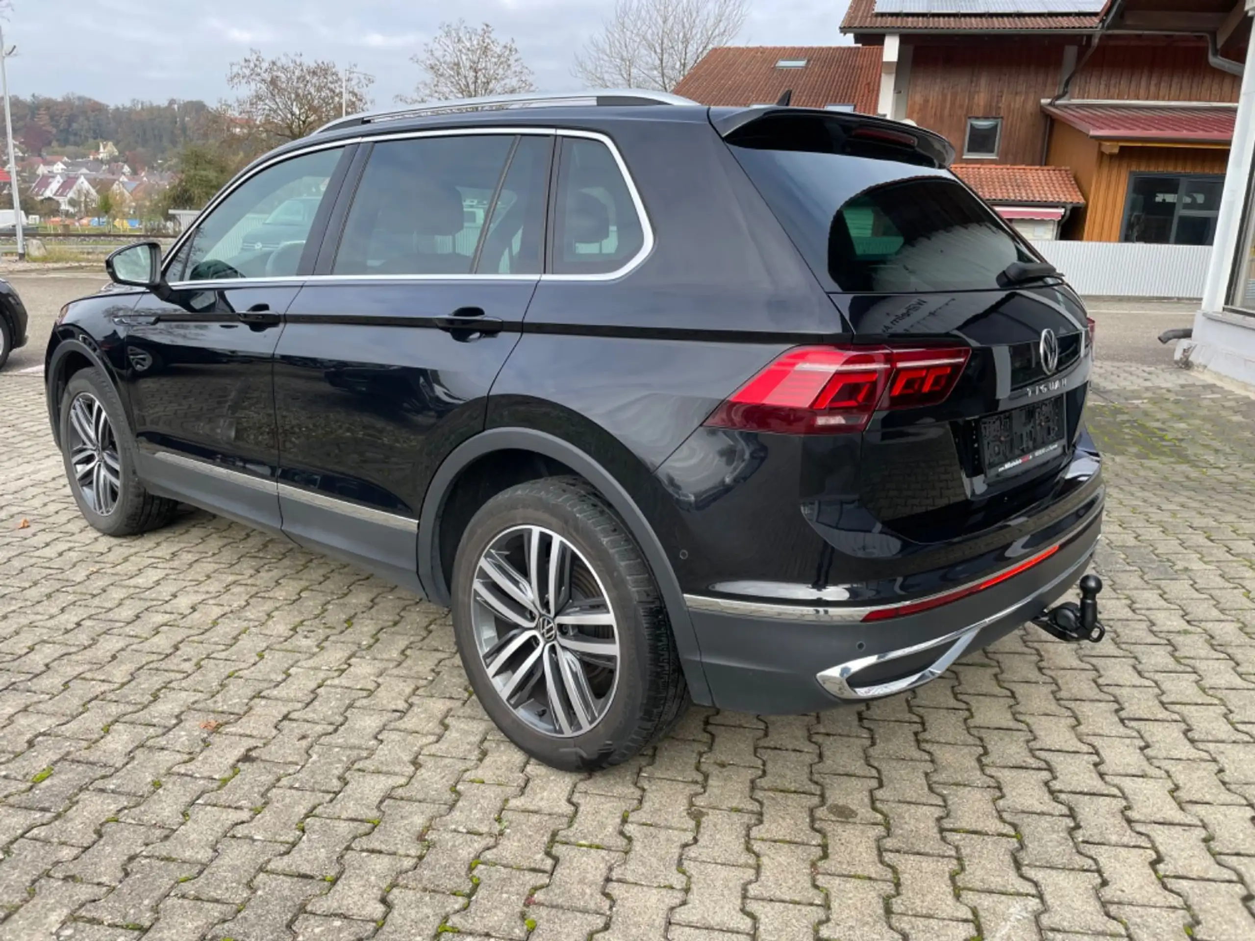 Volkswagen - Tiguan