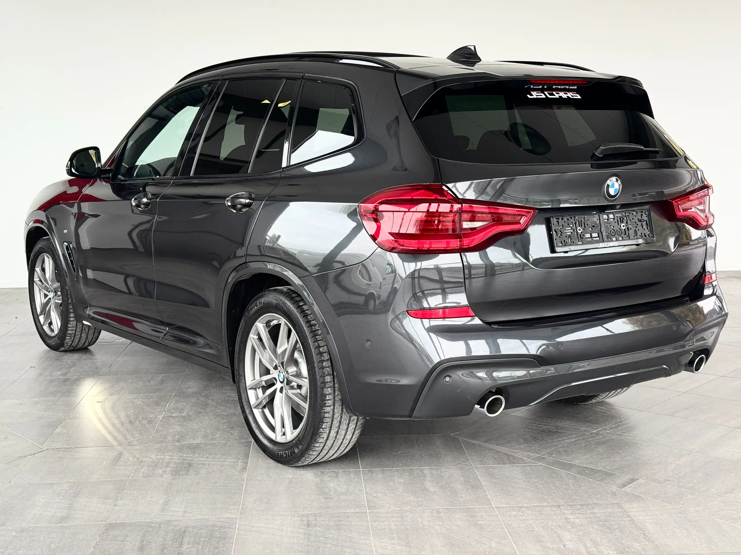 BMW - X3