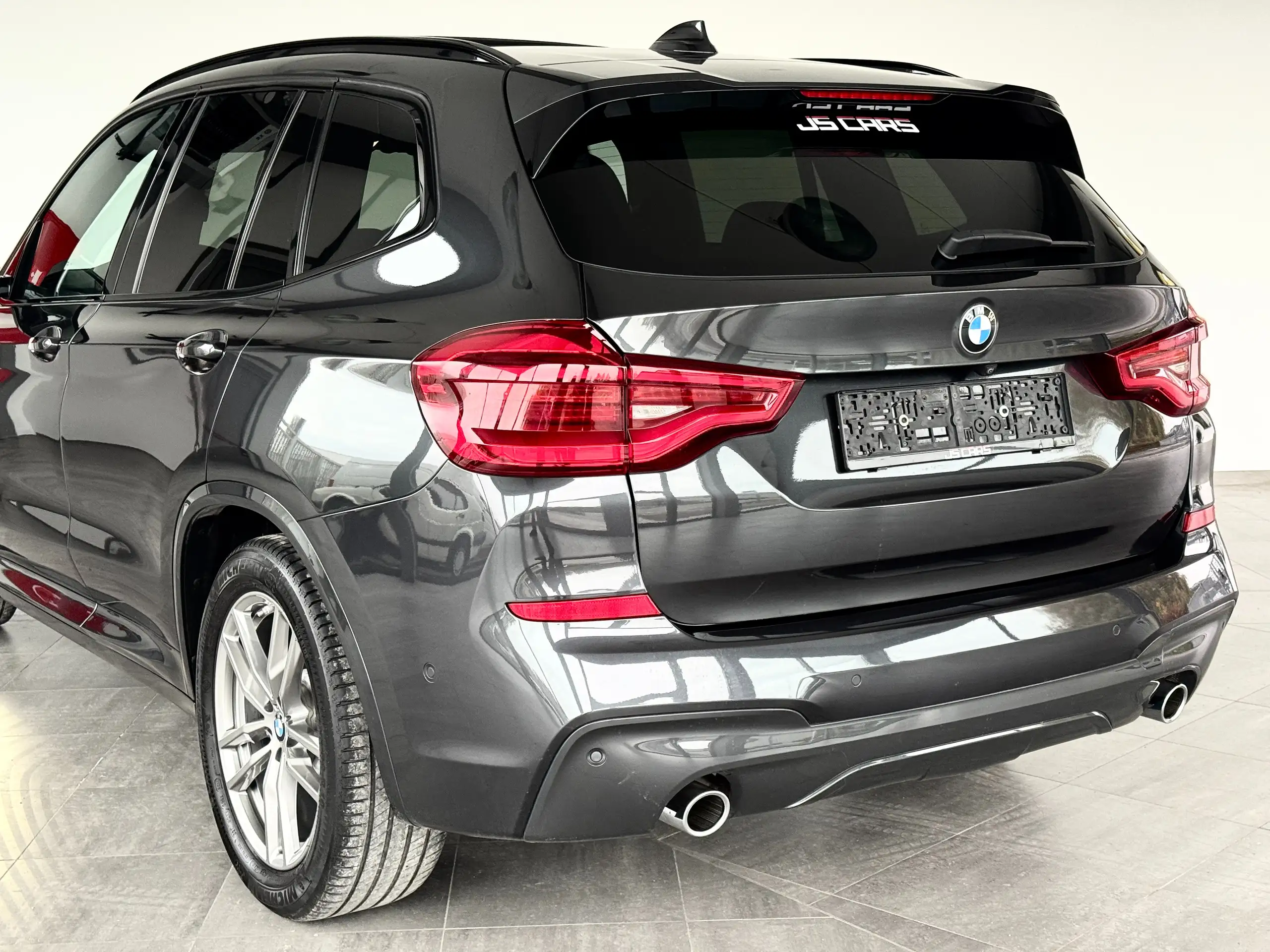 BMW - X3