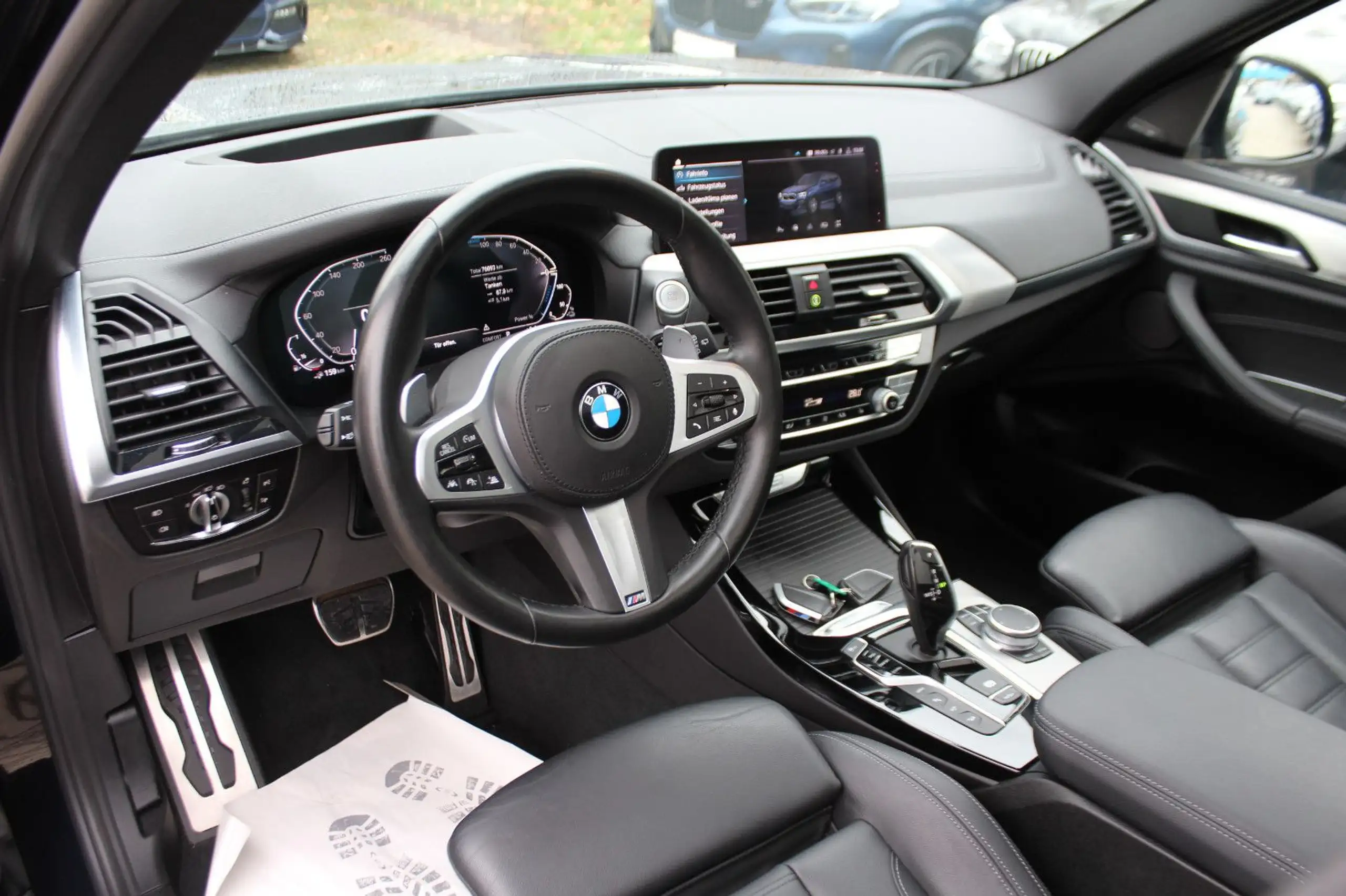 BMW - X3