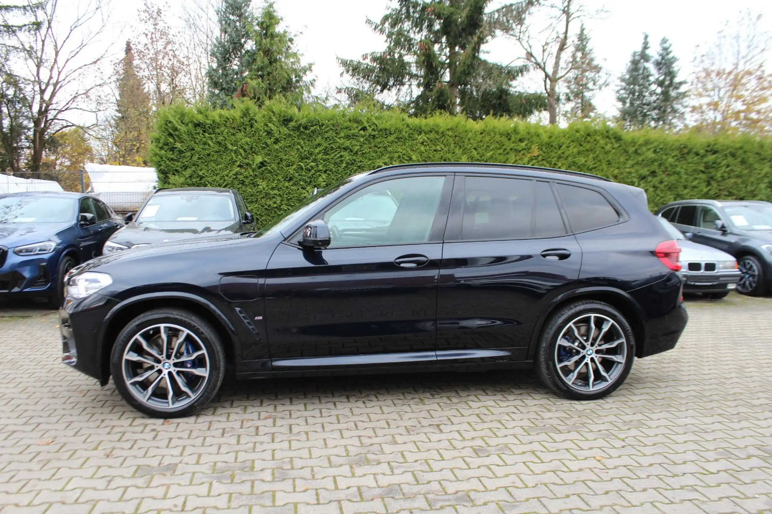 BMW - X3