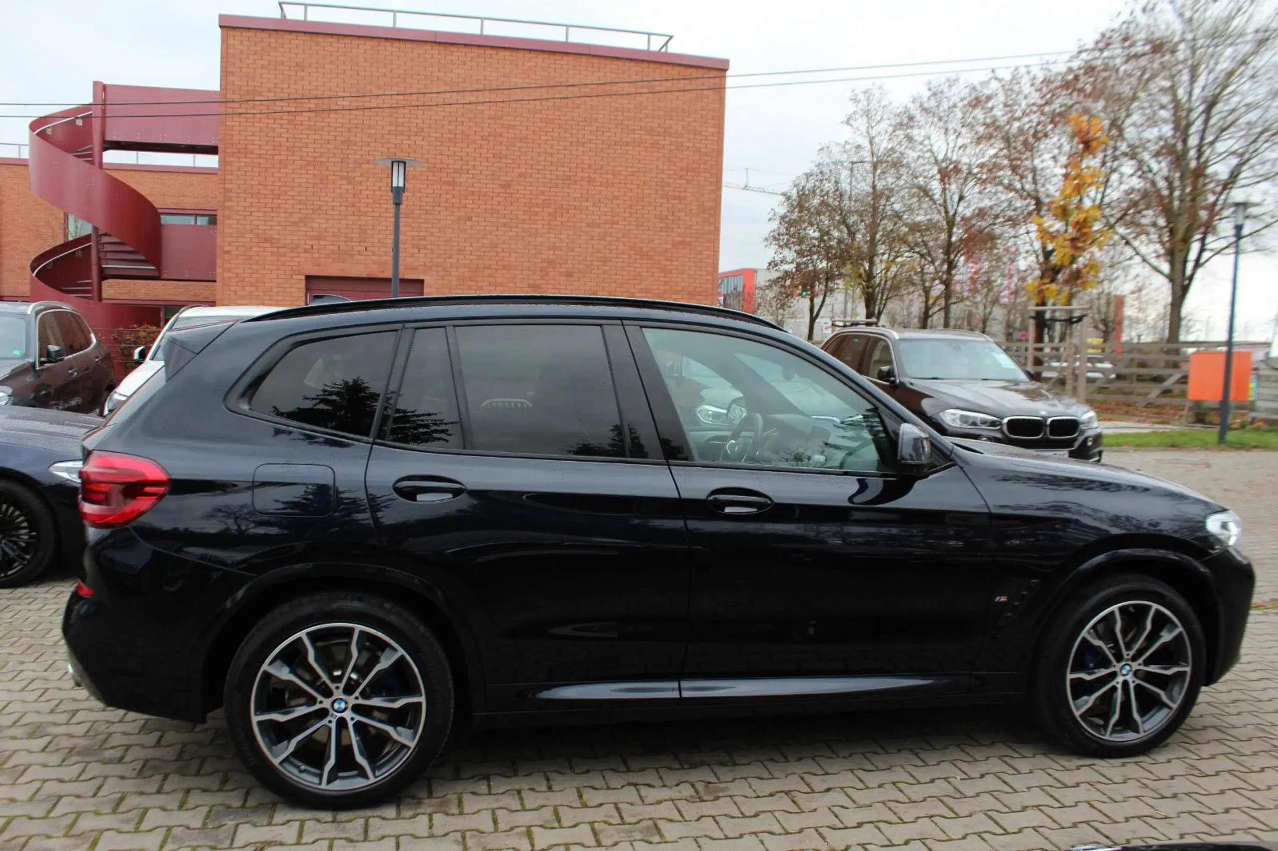 BMW - X3