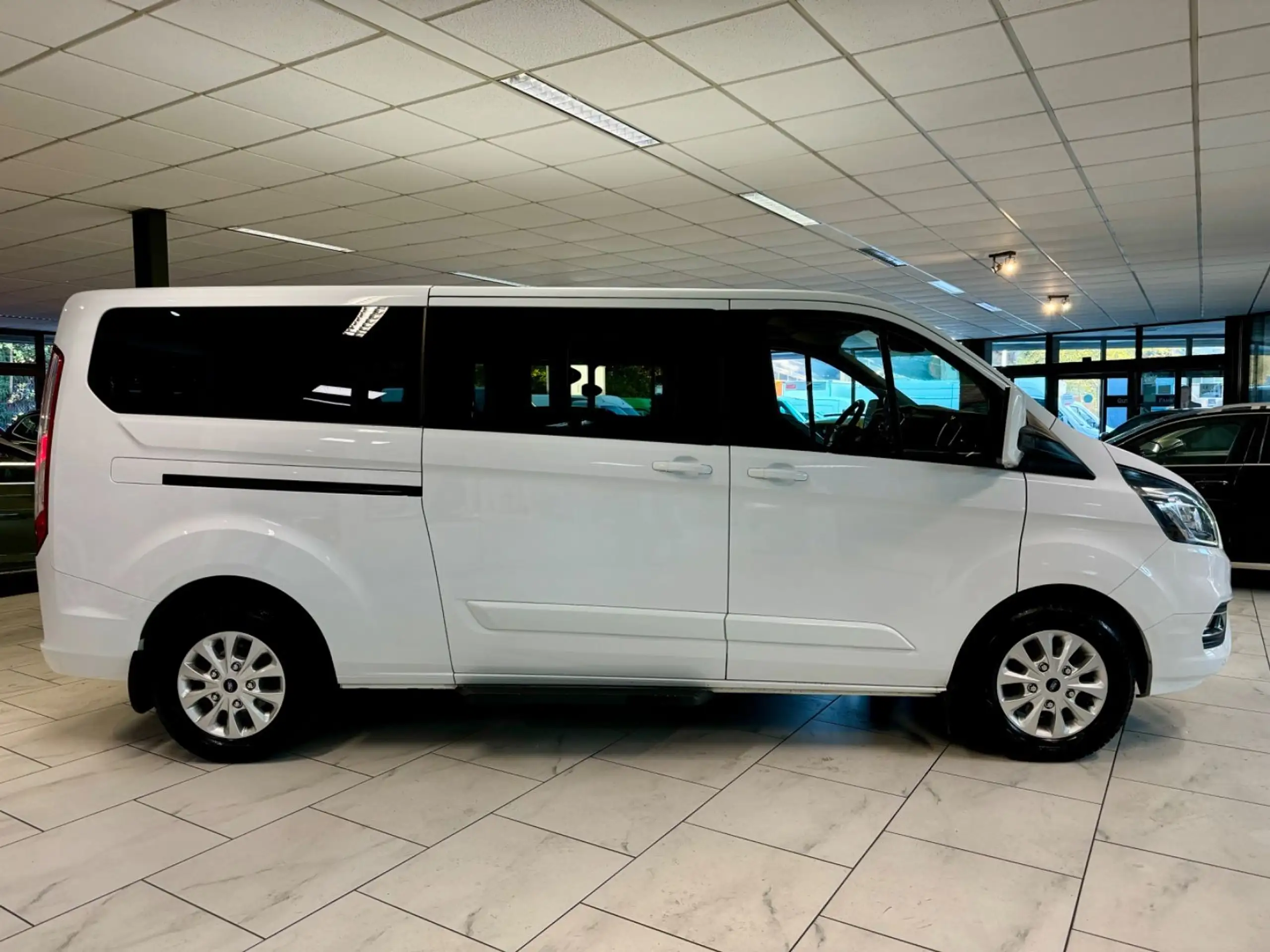 Ford - Tourneo Custom