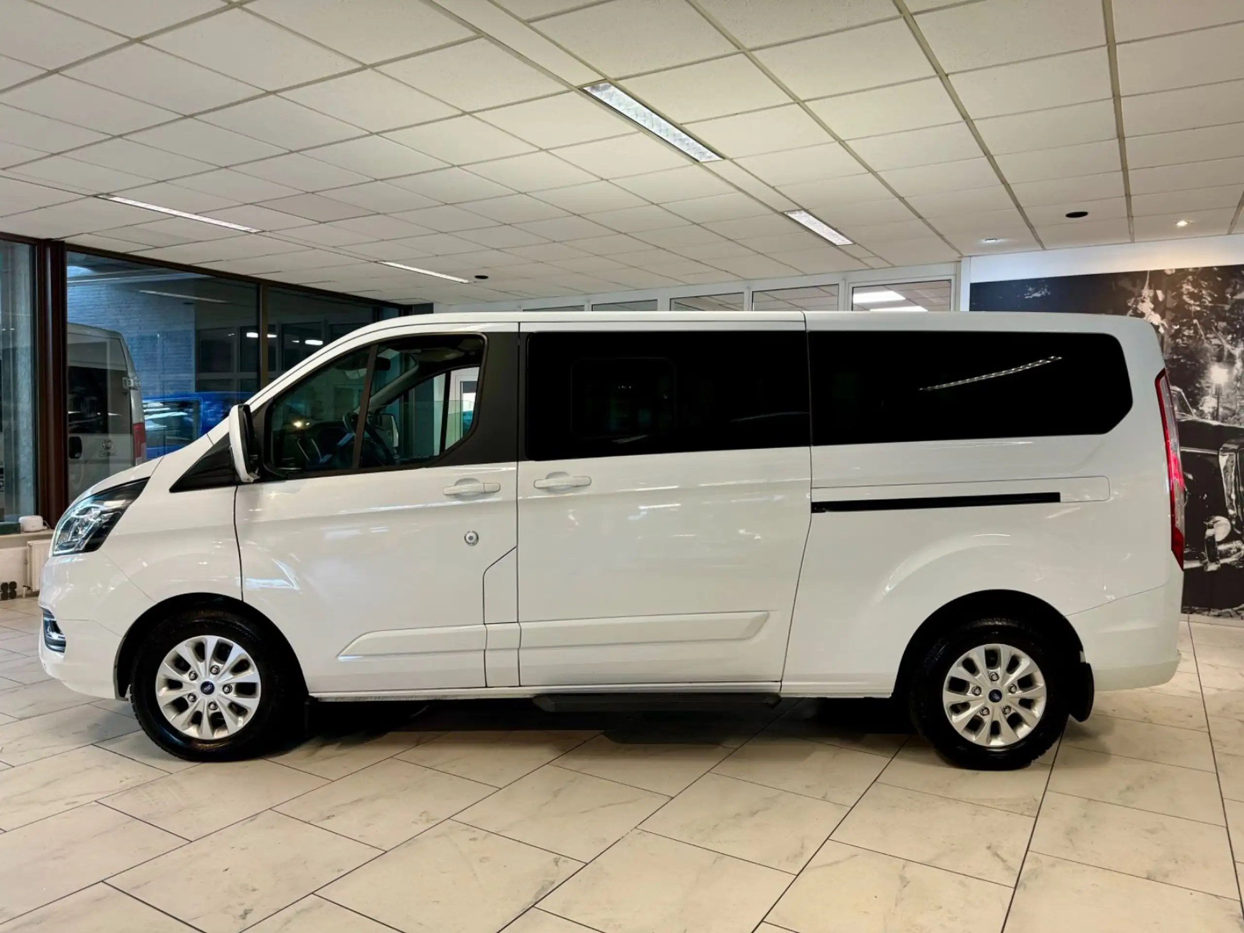 Ford - Tourneo Custom