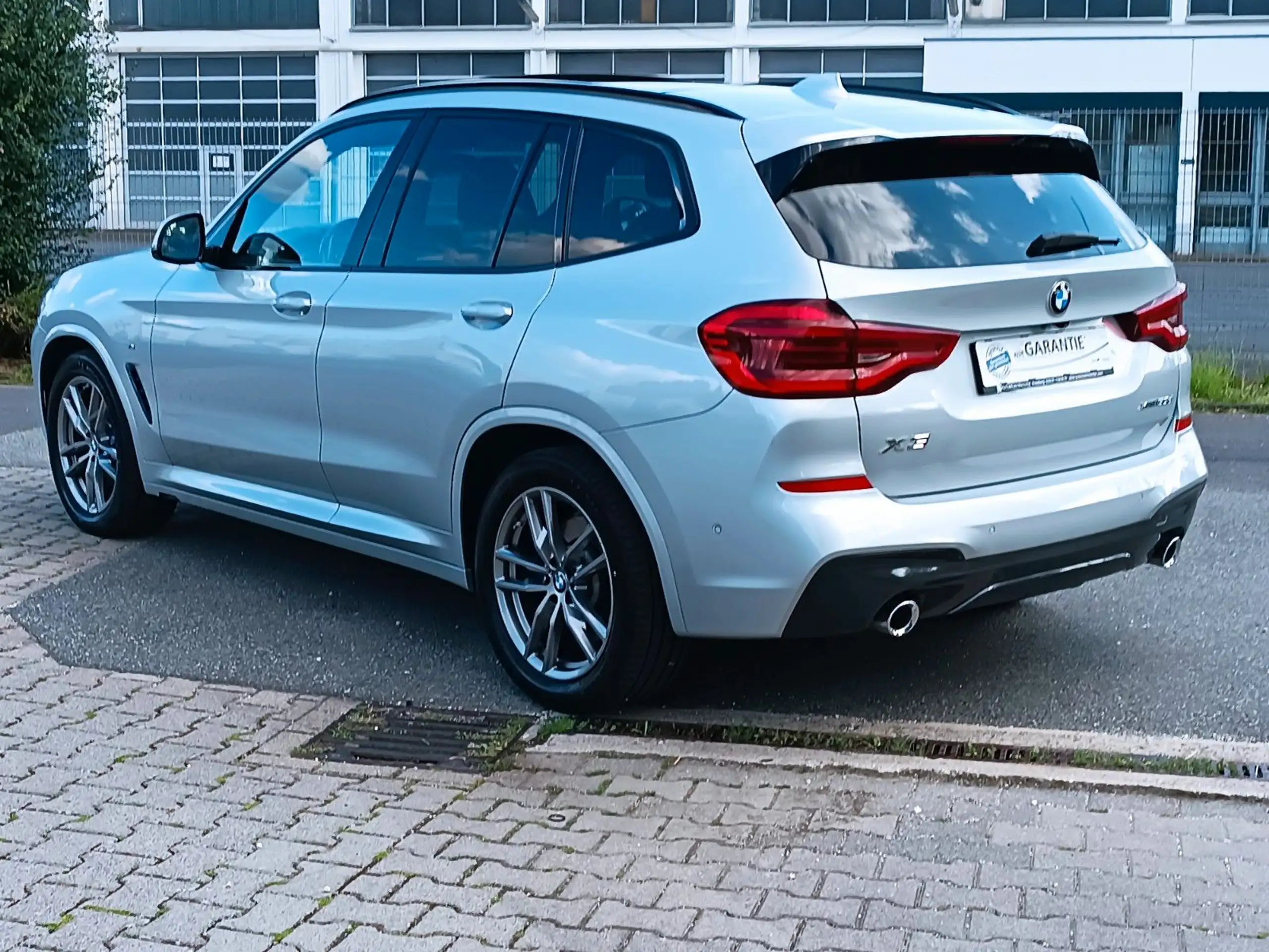 BMW - X3