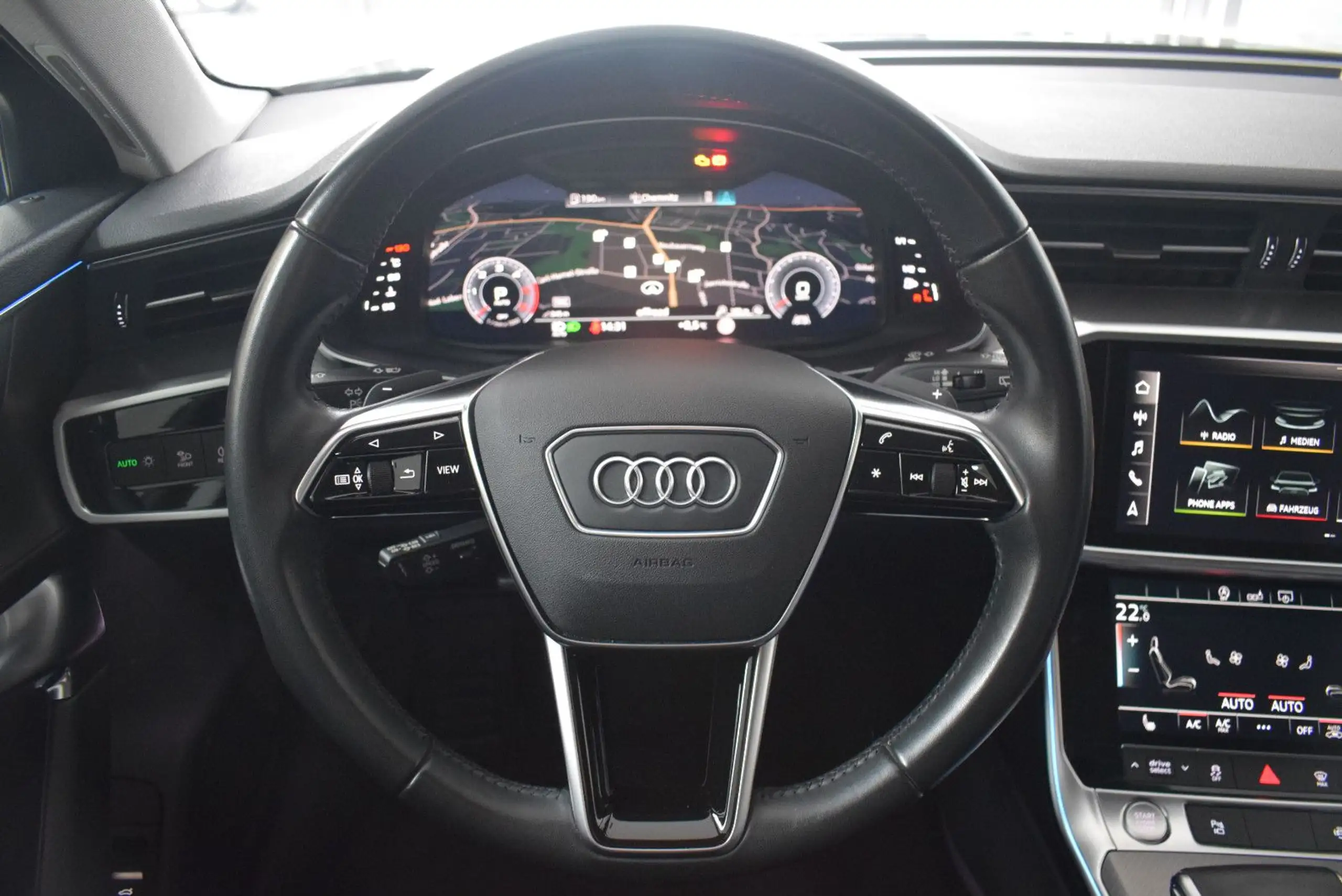 Audi - A6