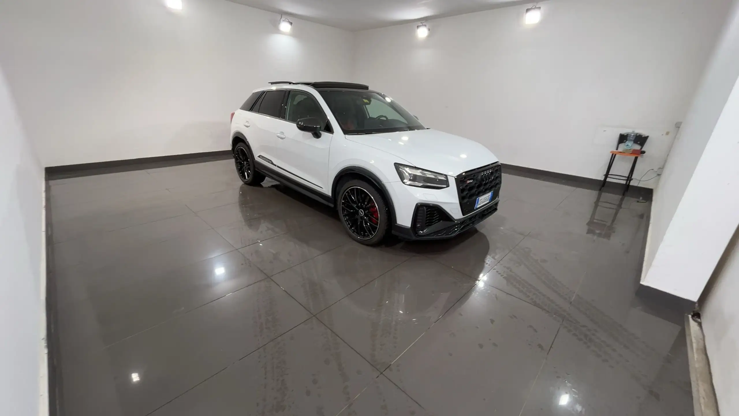 Audi - SQ2