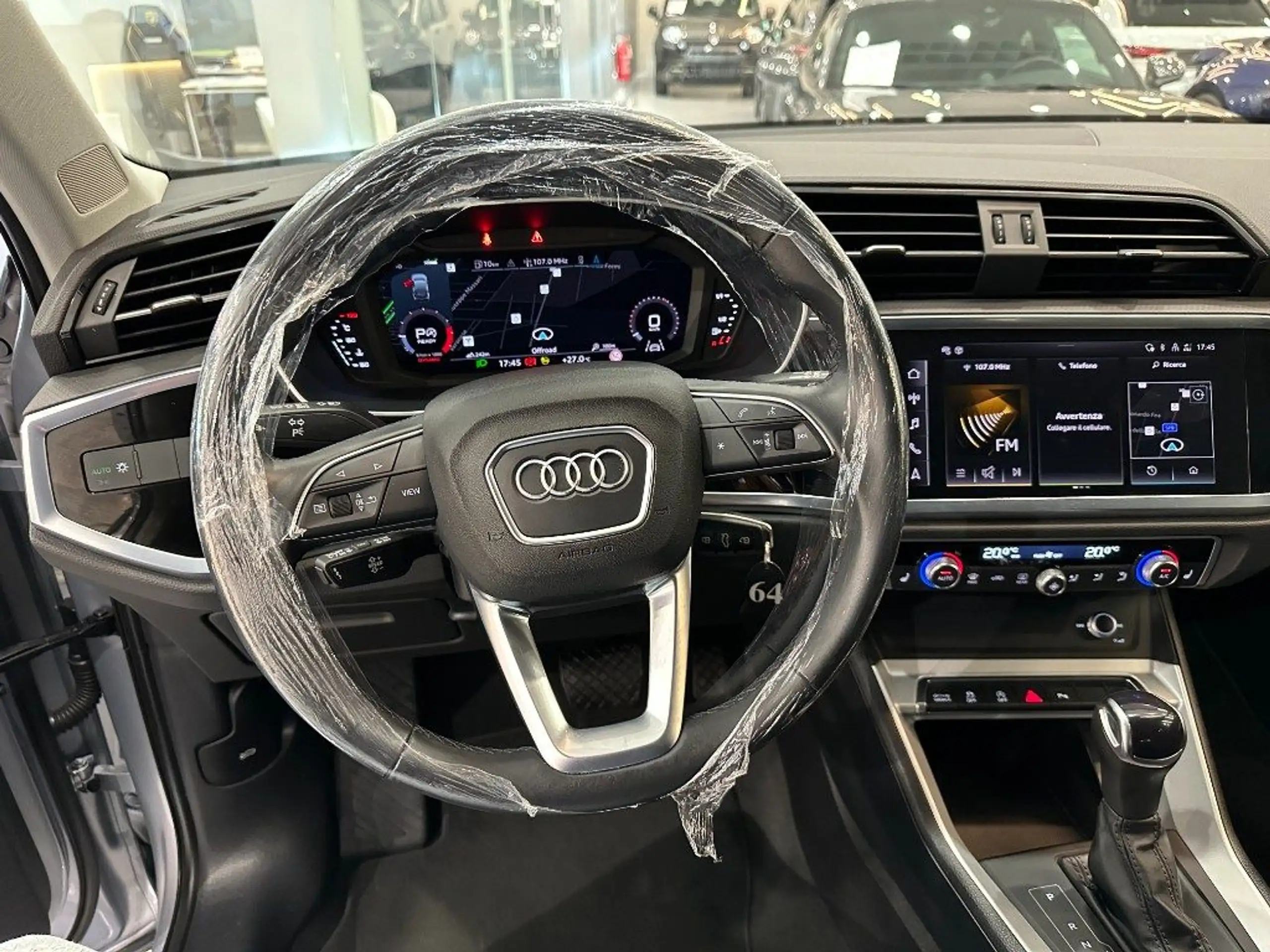 Audi - Q3