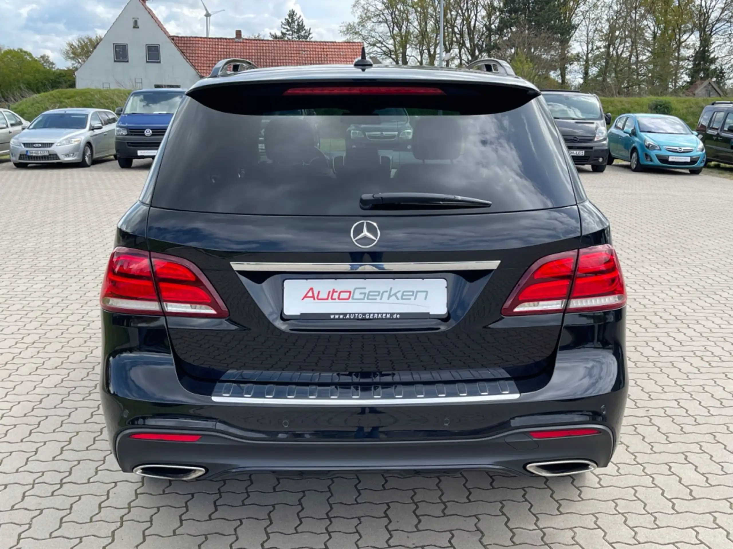 Mercedes-Benz - GLE 500